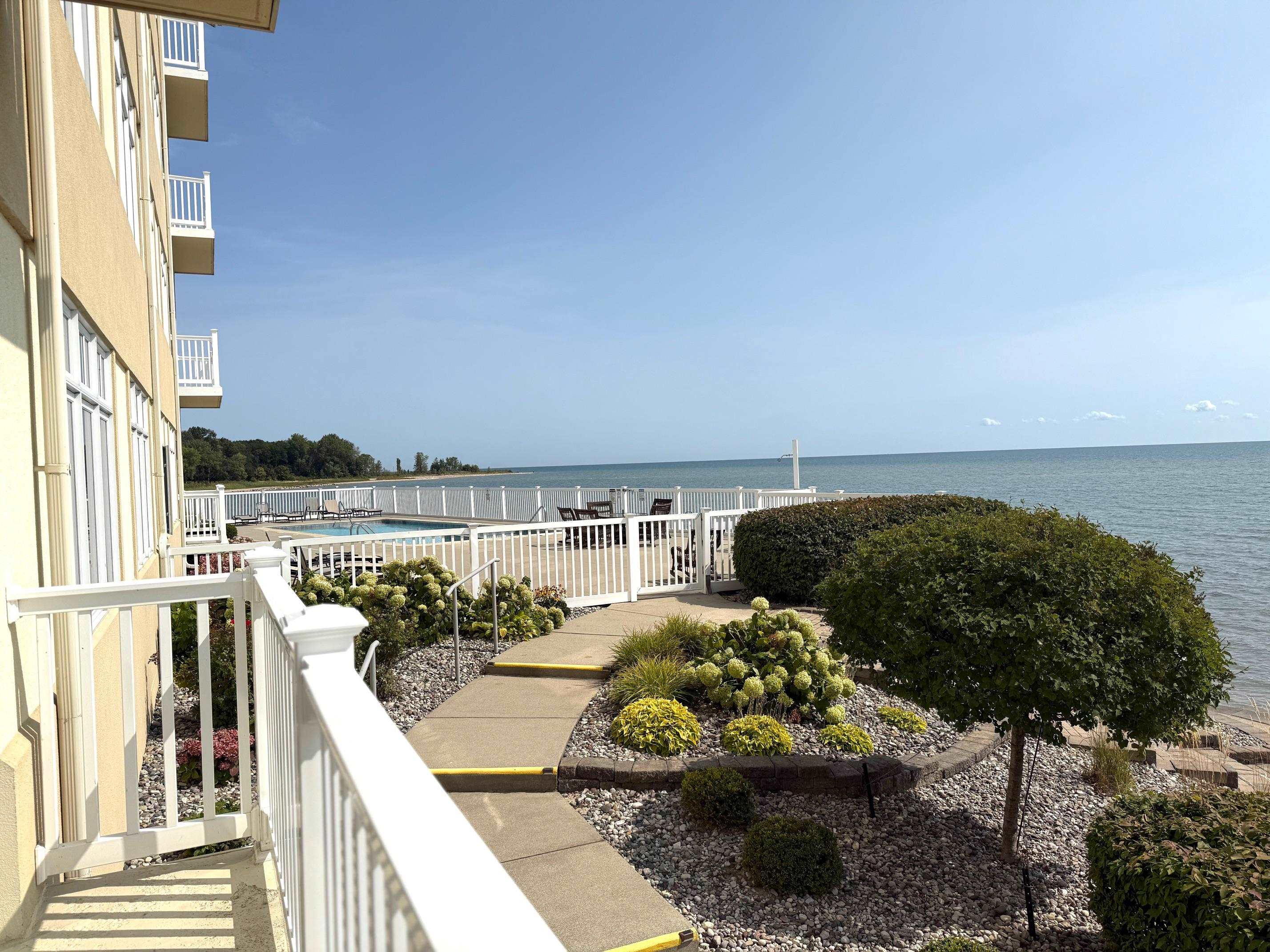 576 N Huron Unit 102 Road Property Photo 17