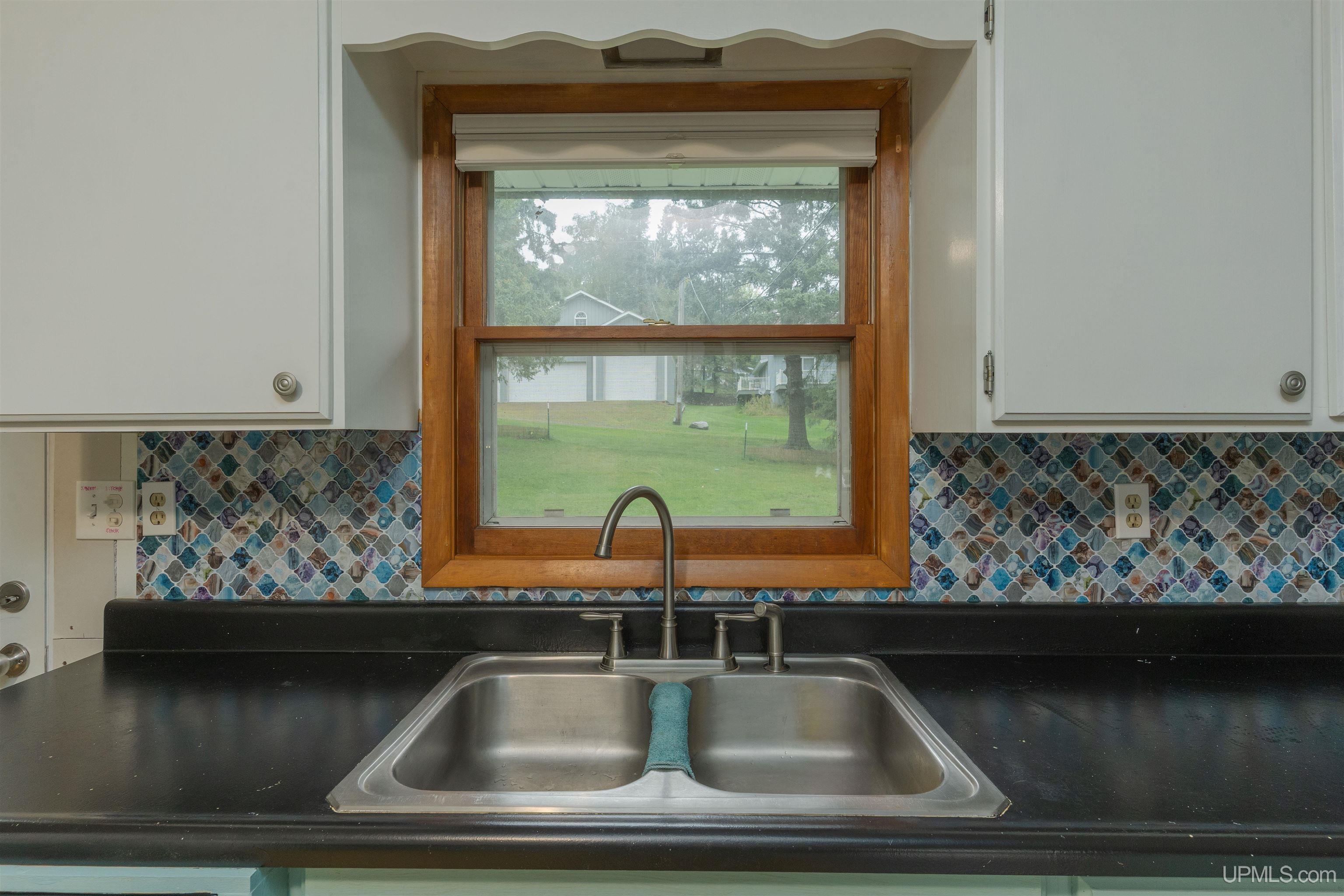 106 3rd Street Property Photo 8