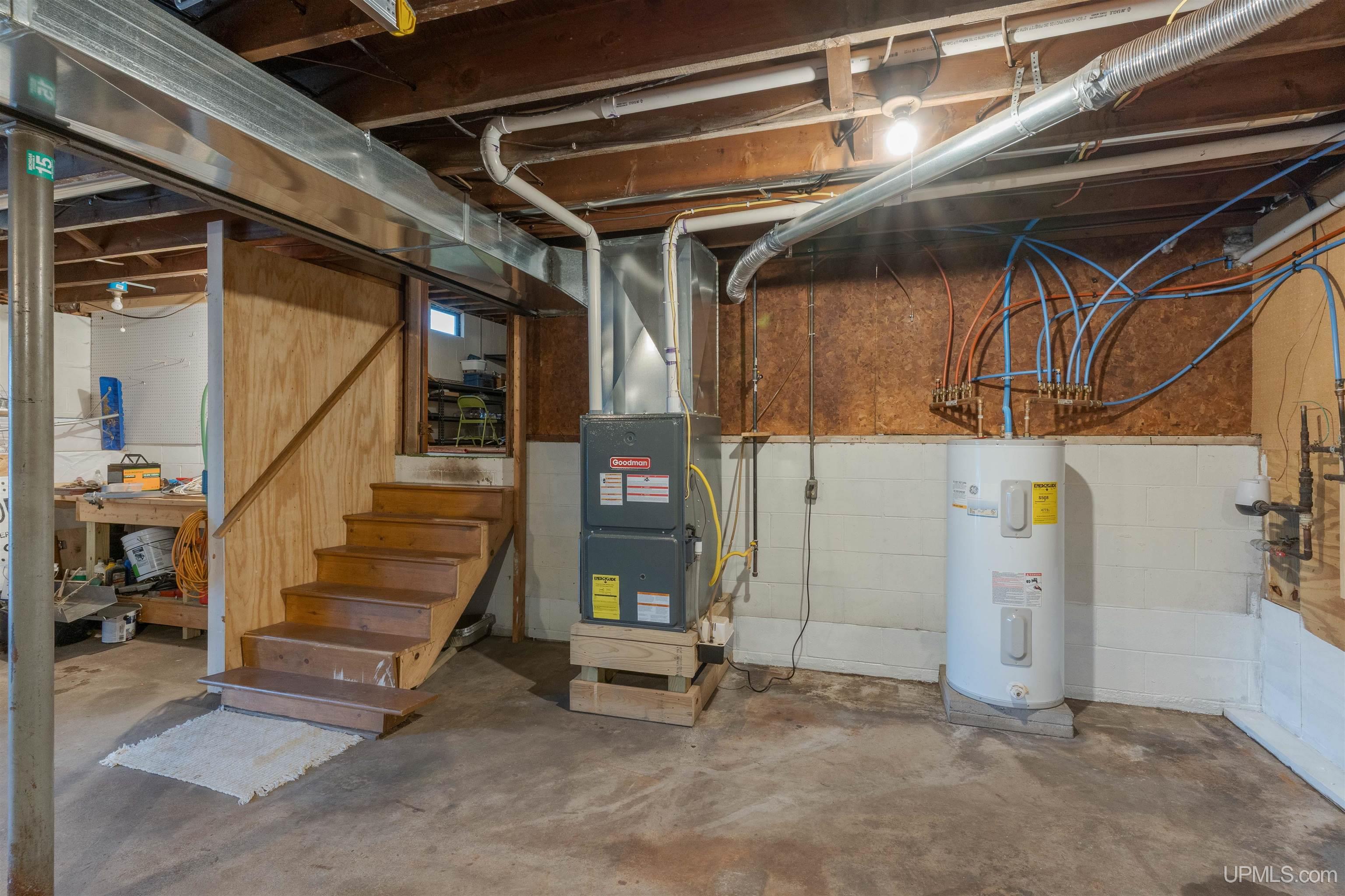 106 3rd Street Property Photo 23