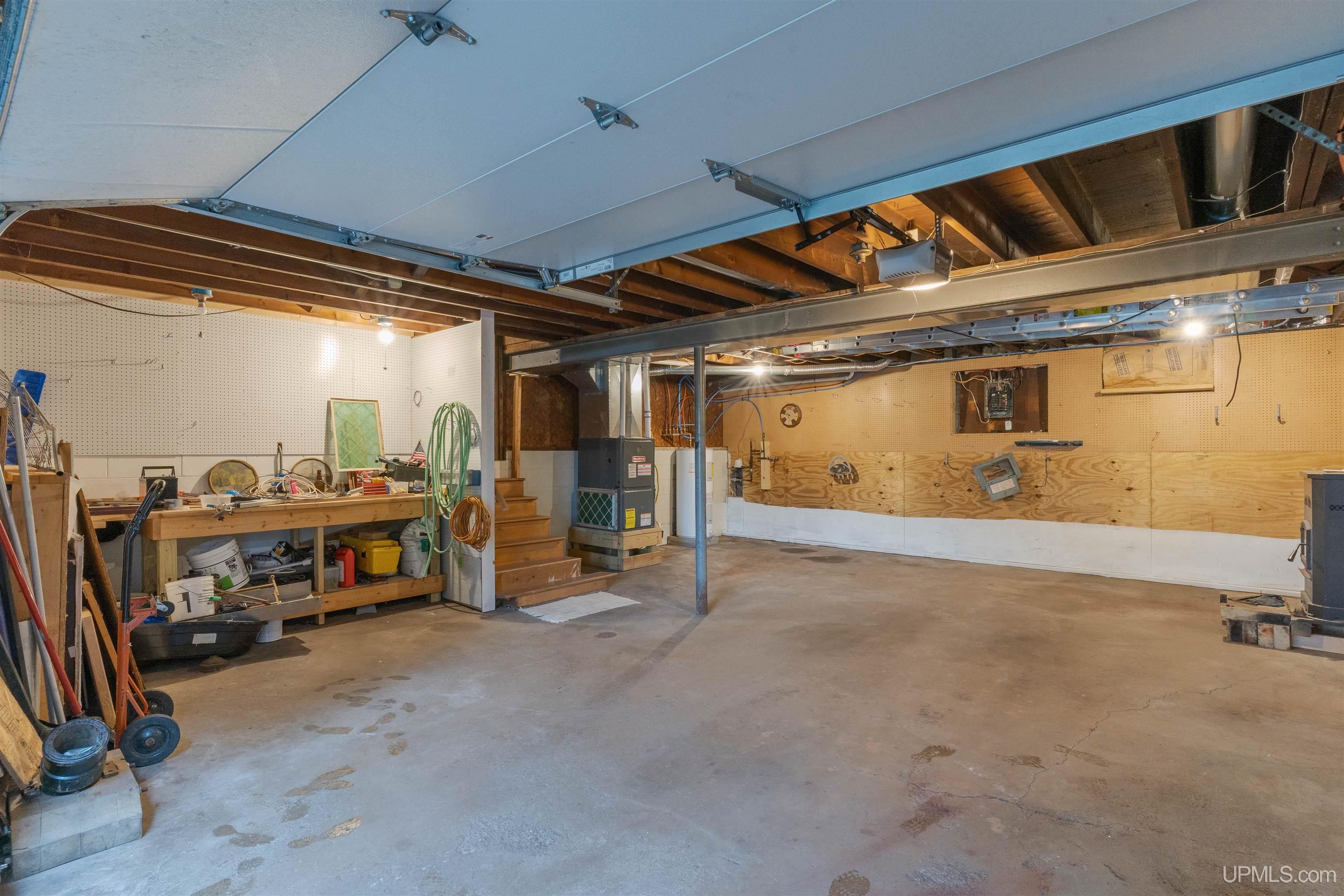 106 3rd Street Property Photo 25