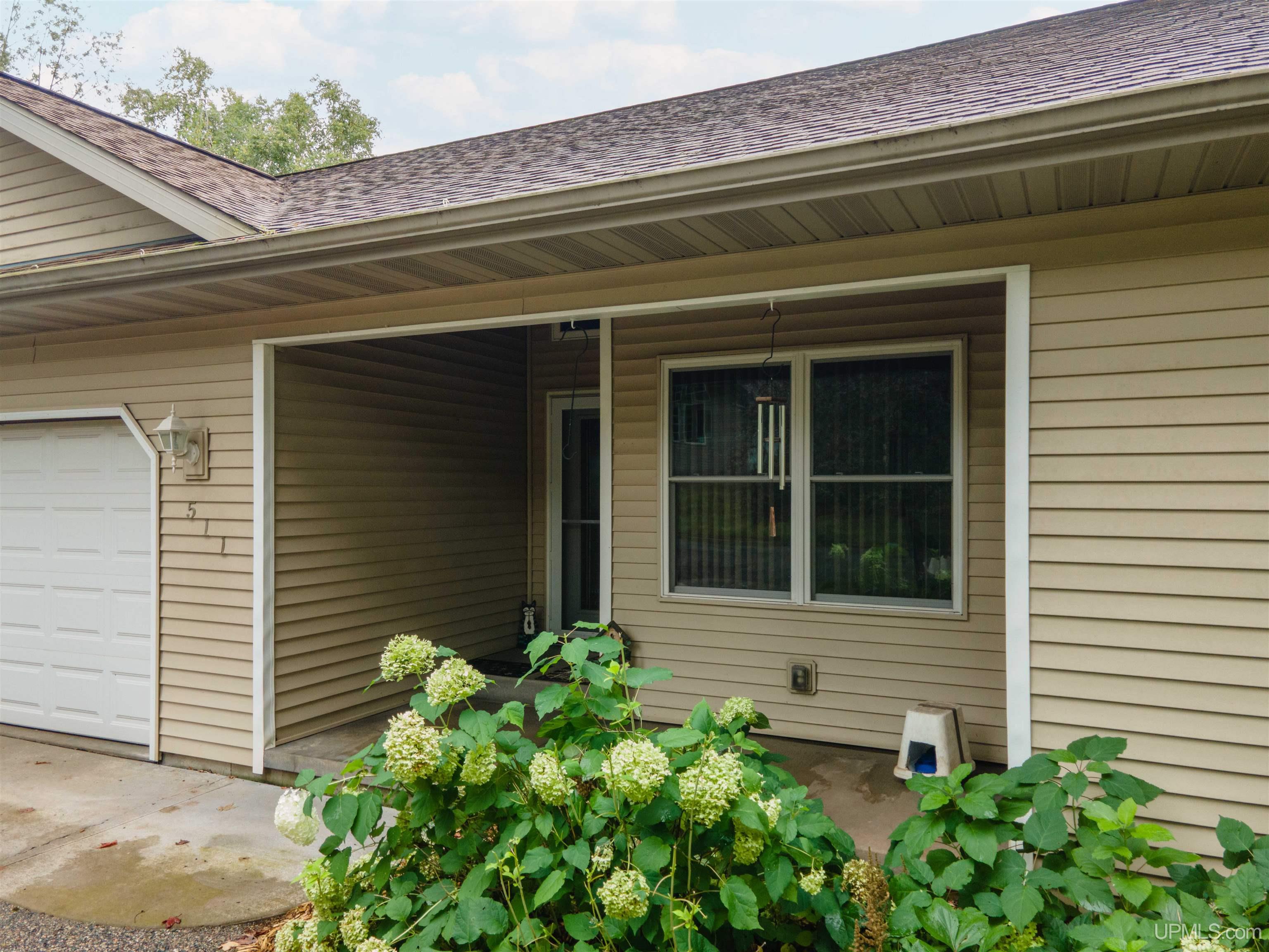 511 3rd Street Property Photo 28