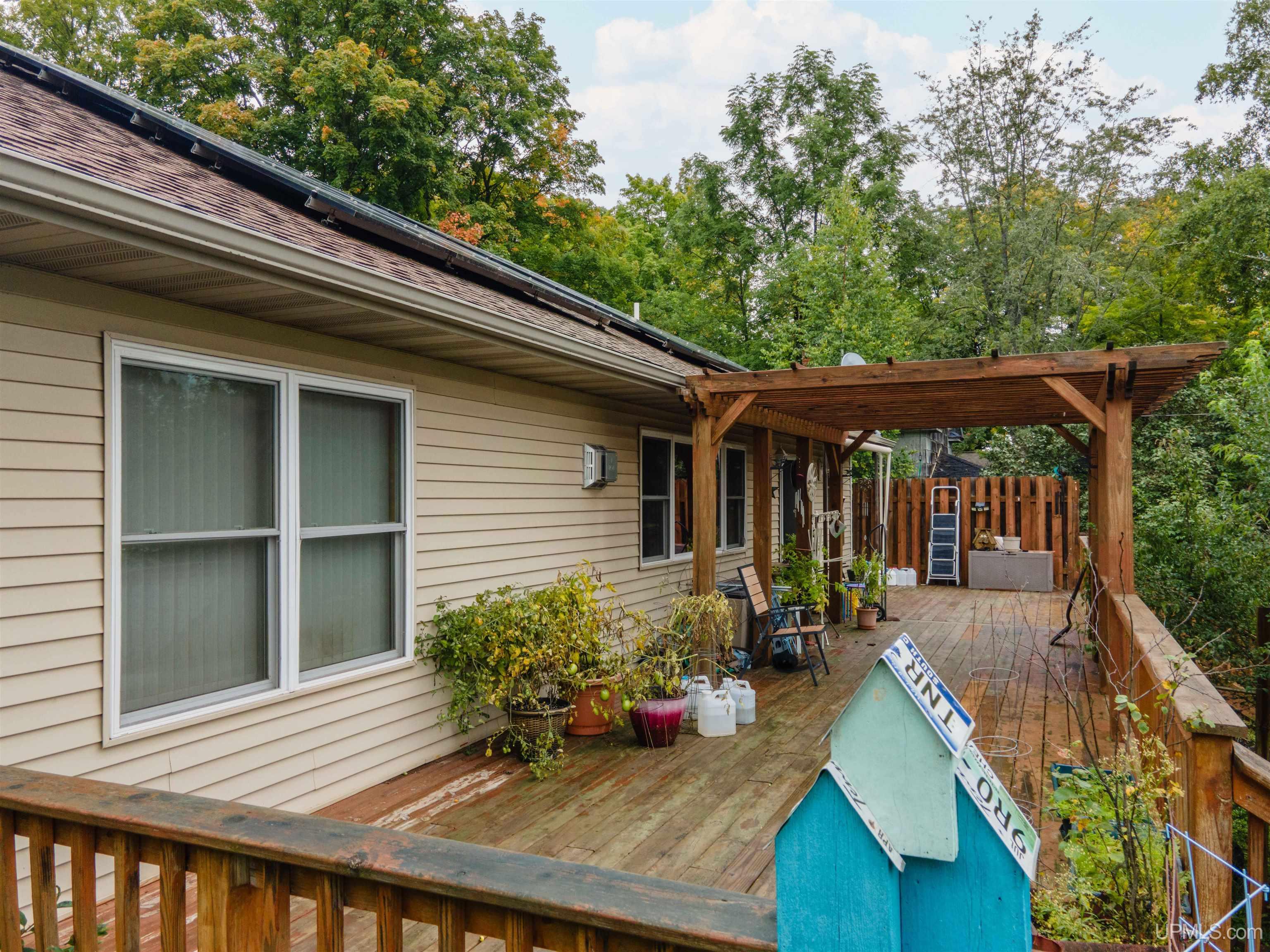 511 3rd Street Property Photo 29