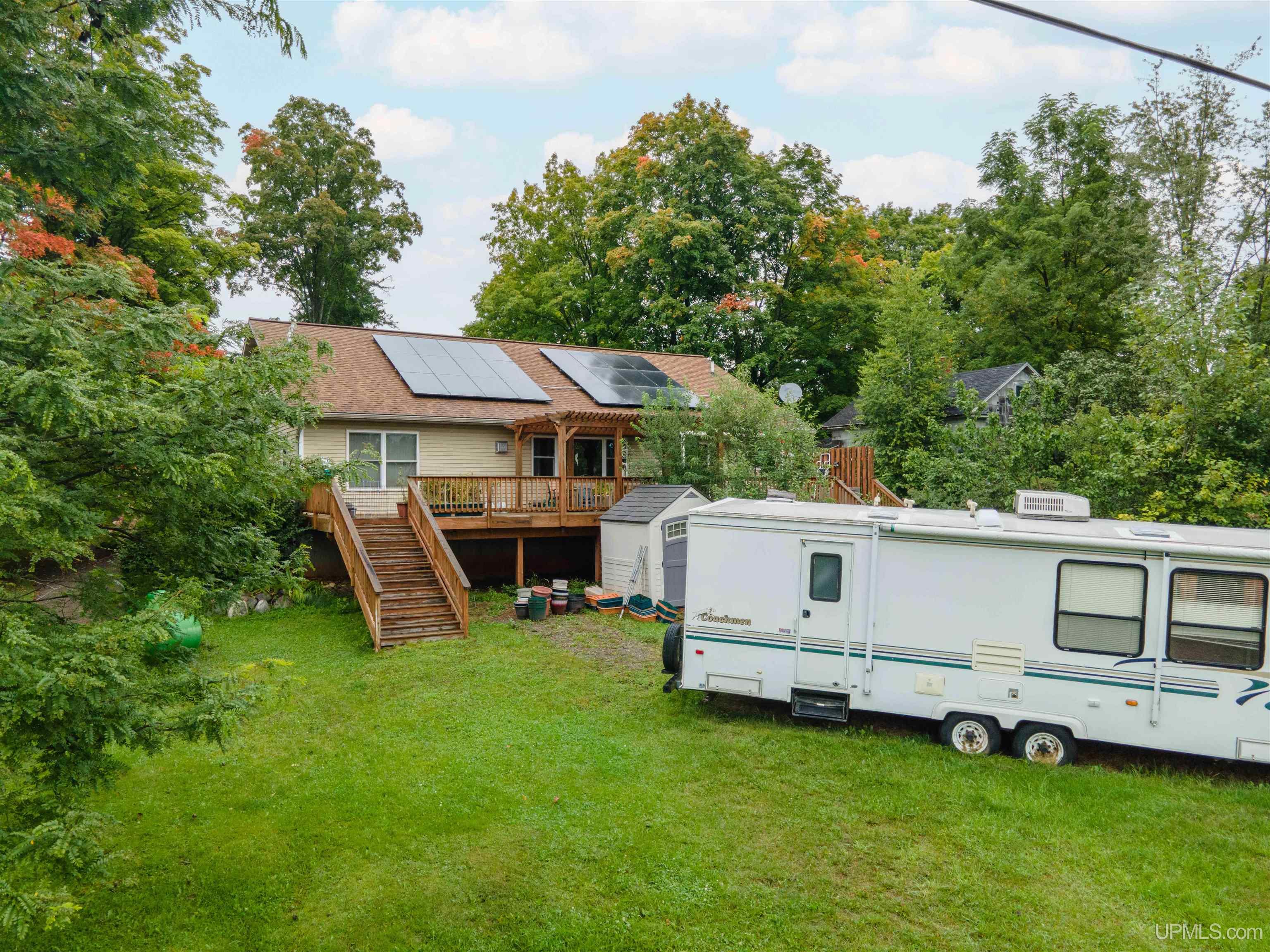 511 3rd Street Property Photo 33