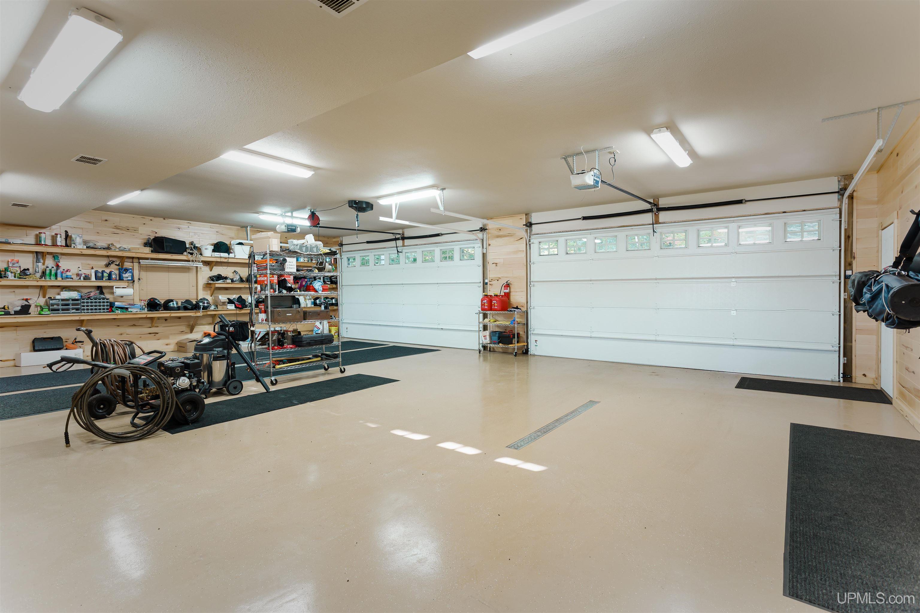 6920 N Lake Six Road Property Photo 15