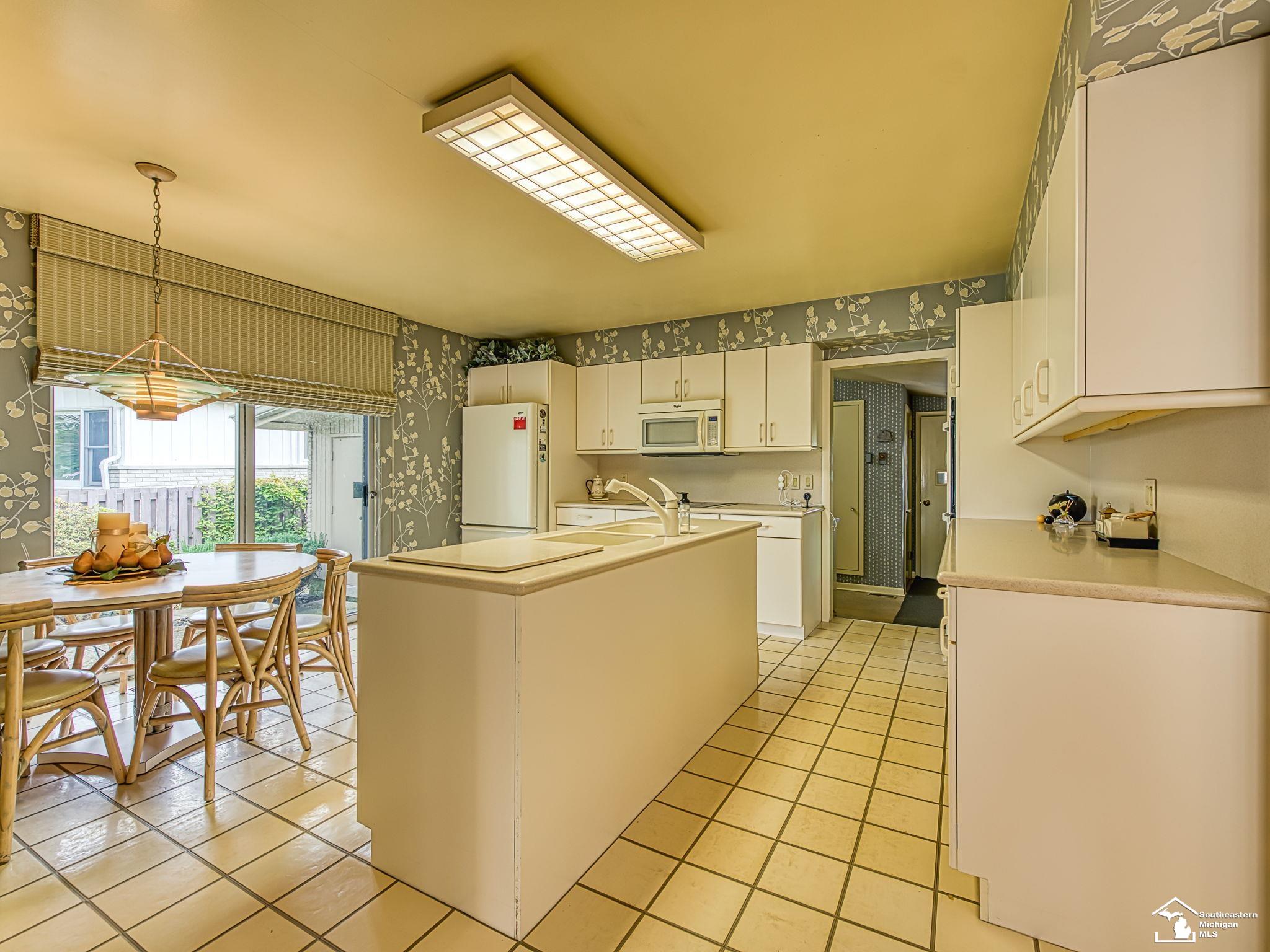 1605 Arbor Avenue Property Photo 6