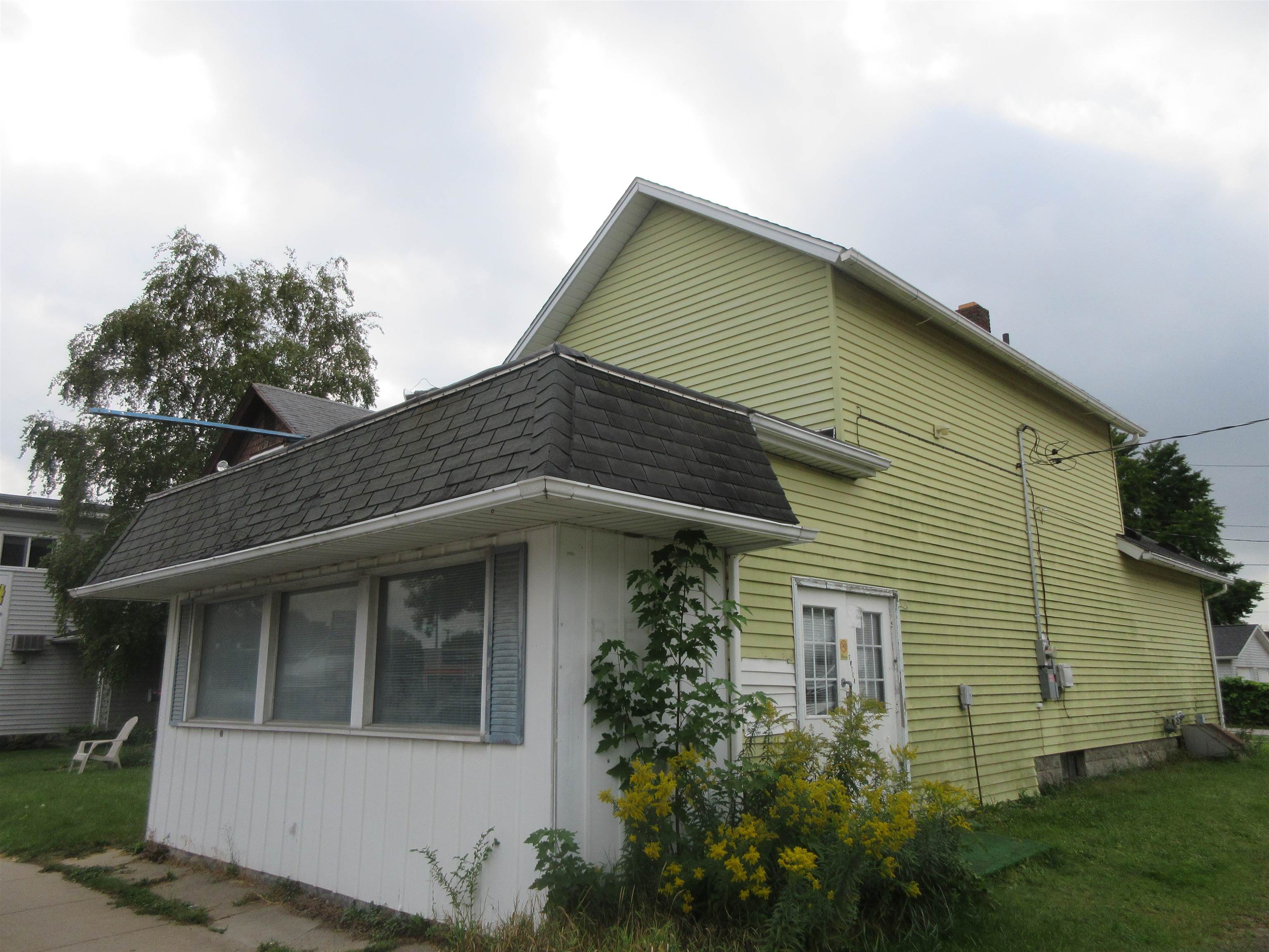 1100-1102 Garfield Avenue