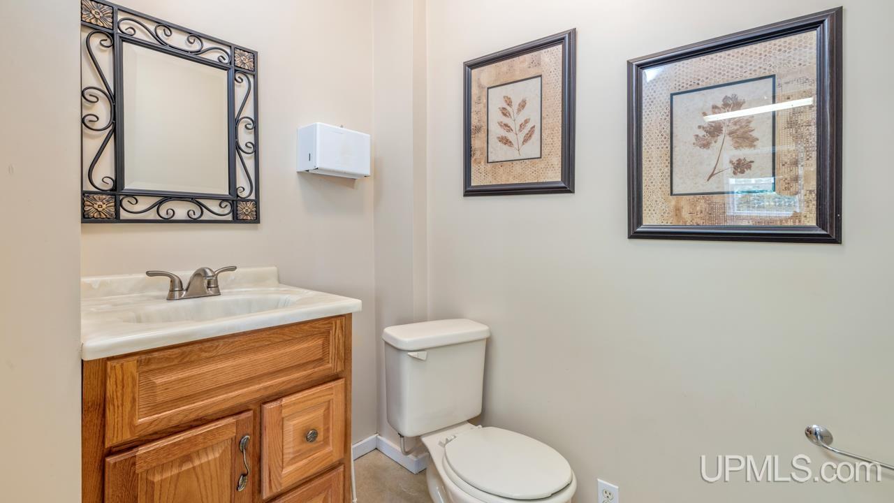 212 E Margaret Street Property Photo 14