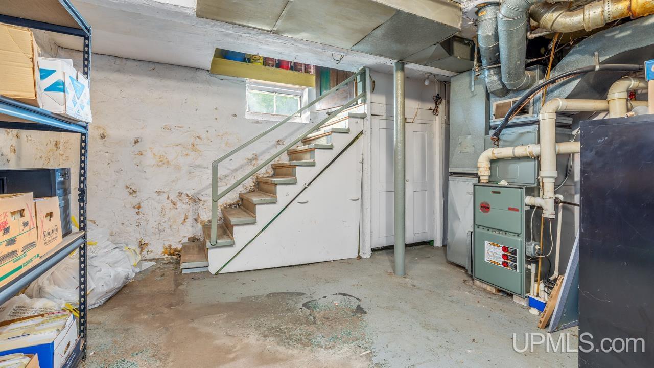 212 E Margaret Street Property Photo 15