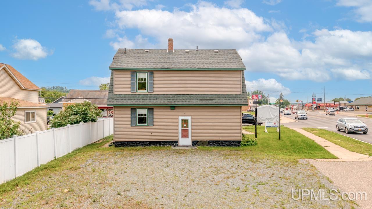 212 E Margaret Street Property Photo 18
