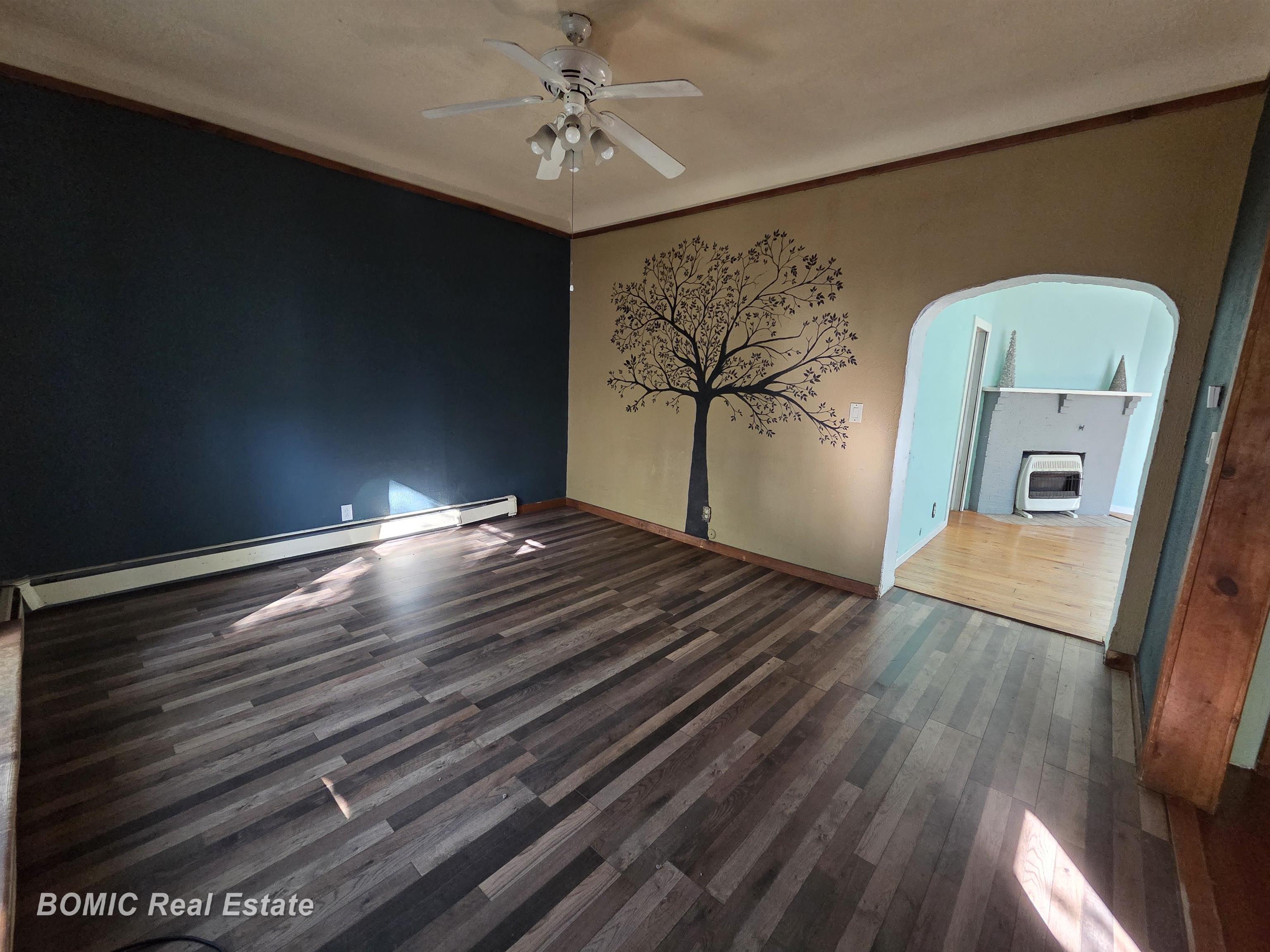 413 Franklin Street Property Photo 4