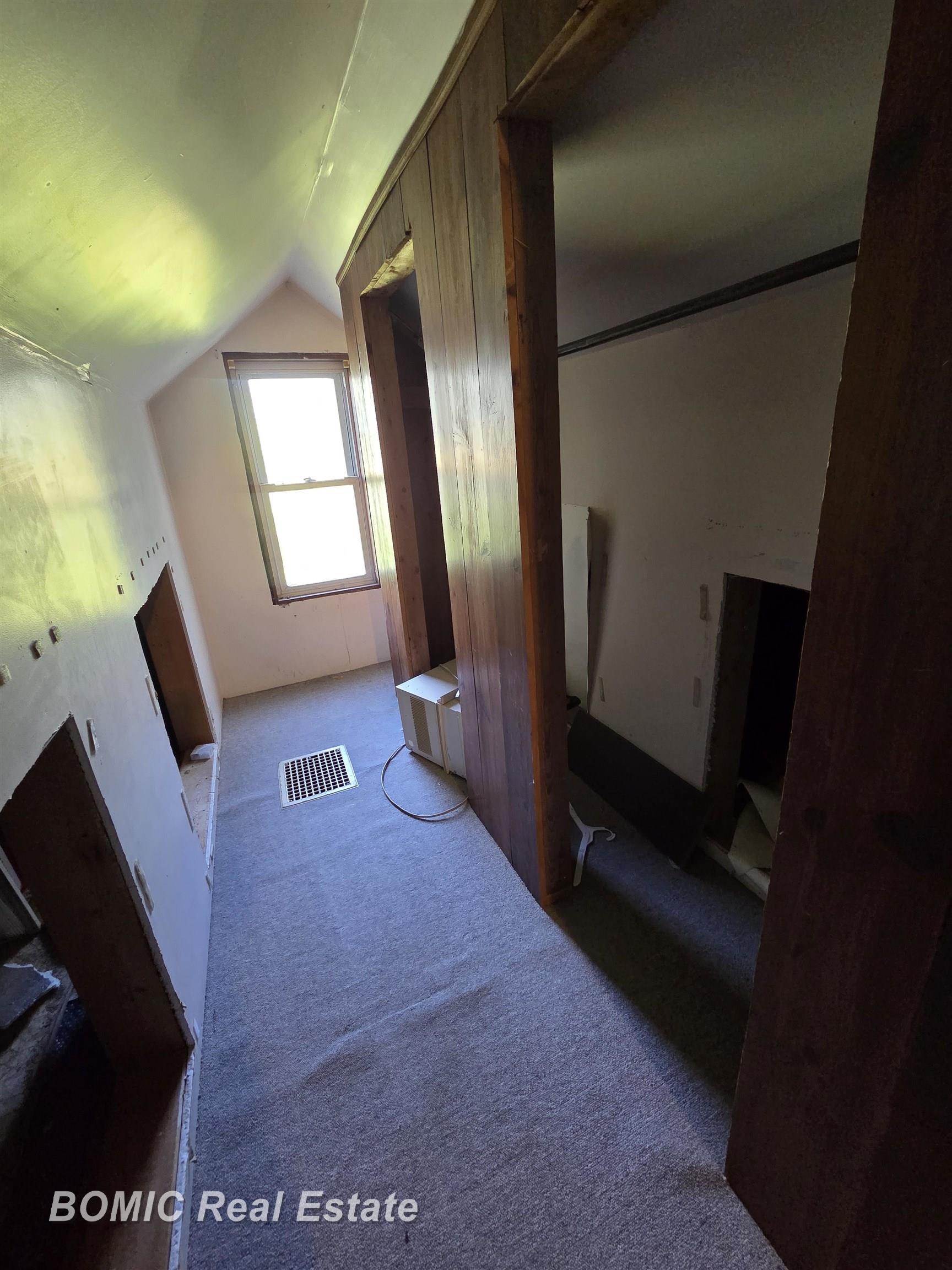 413 Franklin Street Property Photo 20