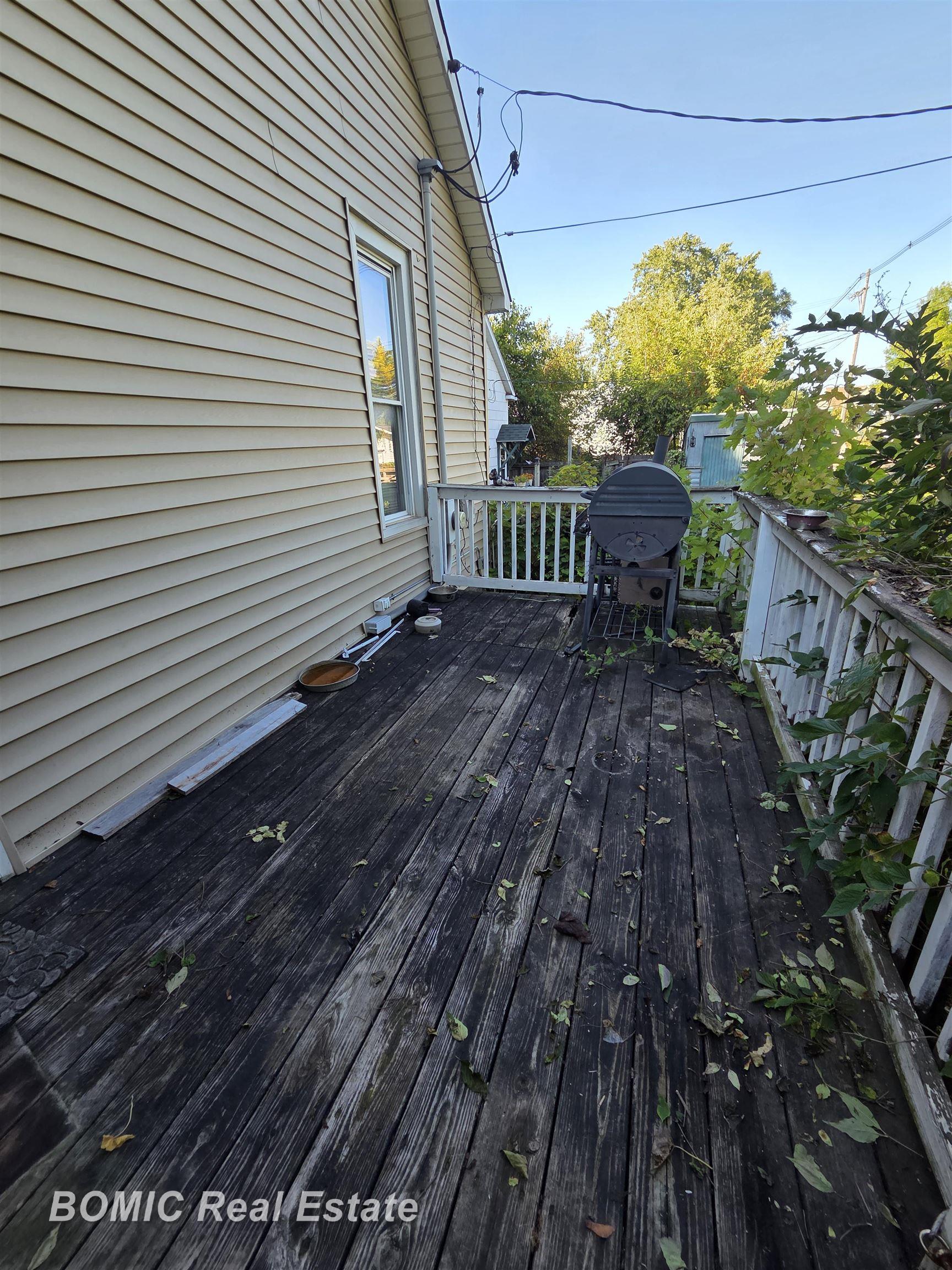 413 Franklin Street Property Photo 21