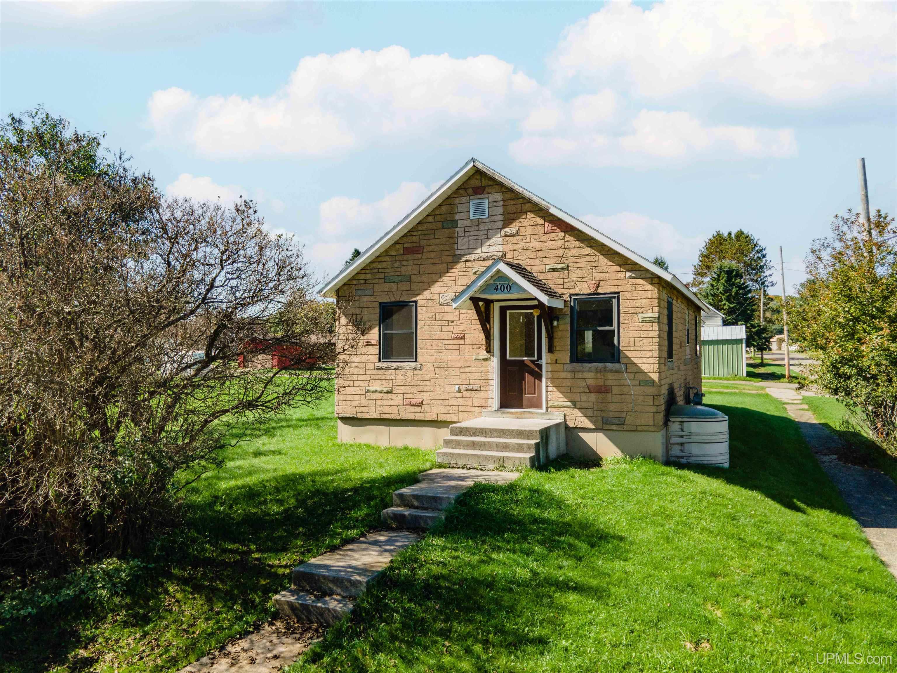 400 Brule Avenue Property Photo 1