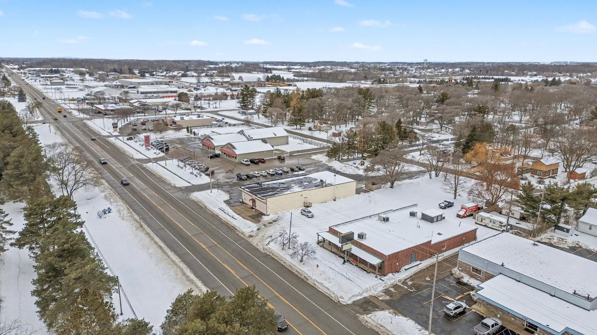 1506 W High Street Property Photo 5
