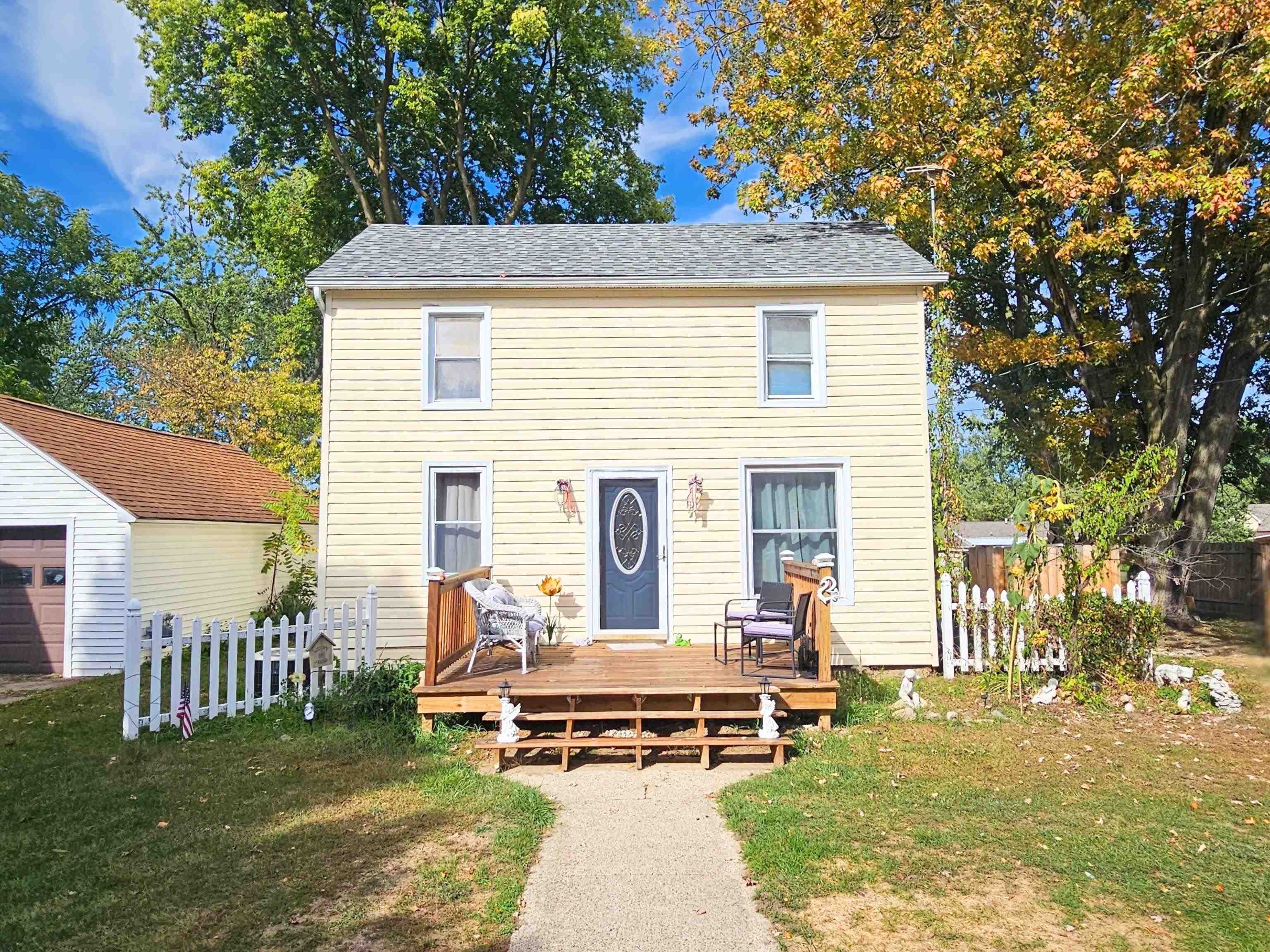 204 W Pine Street Property Photo 1