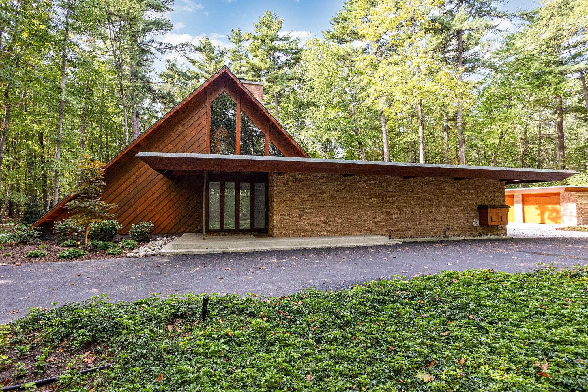 11 Snowfield Court Property Photo 1