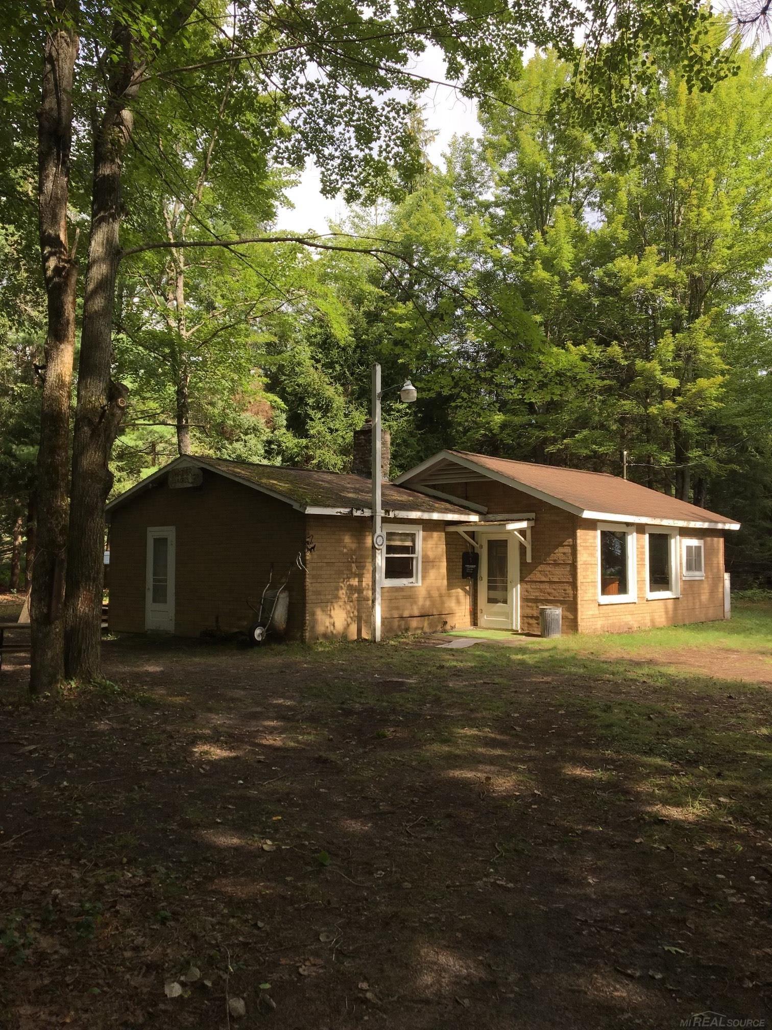 4001 Sandall Road Property Photo 1