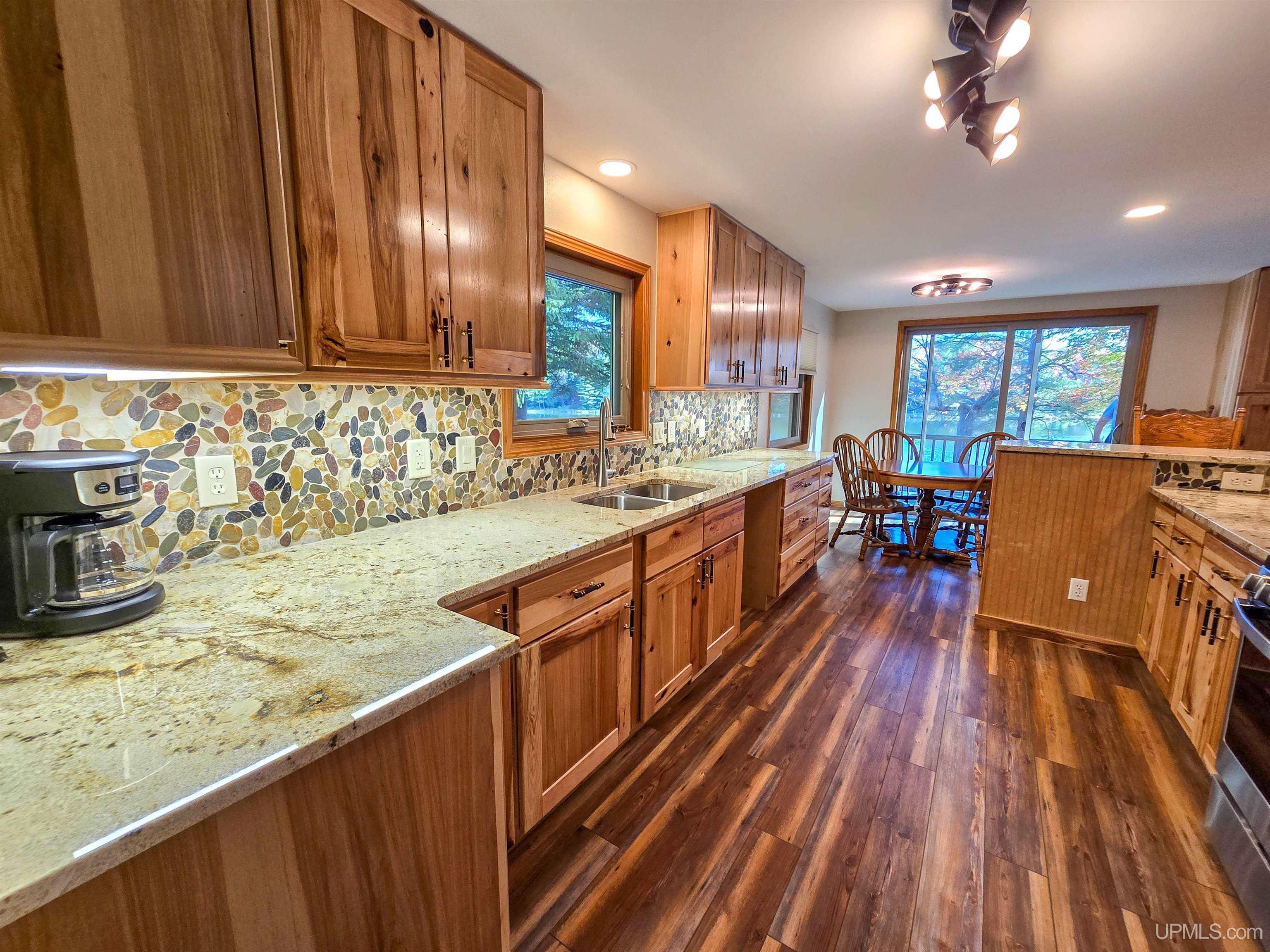 3954 Hayward Road Property Photo 13