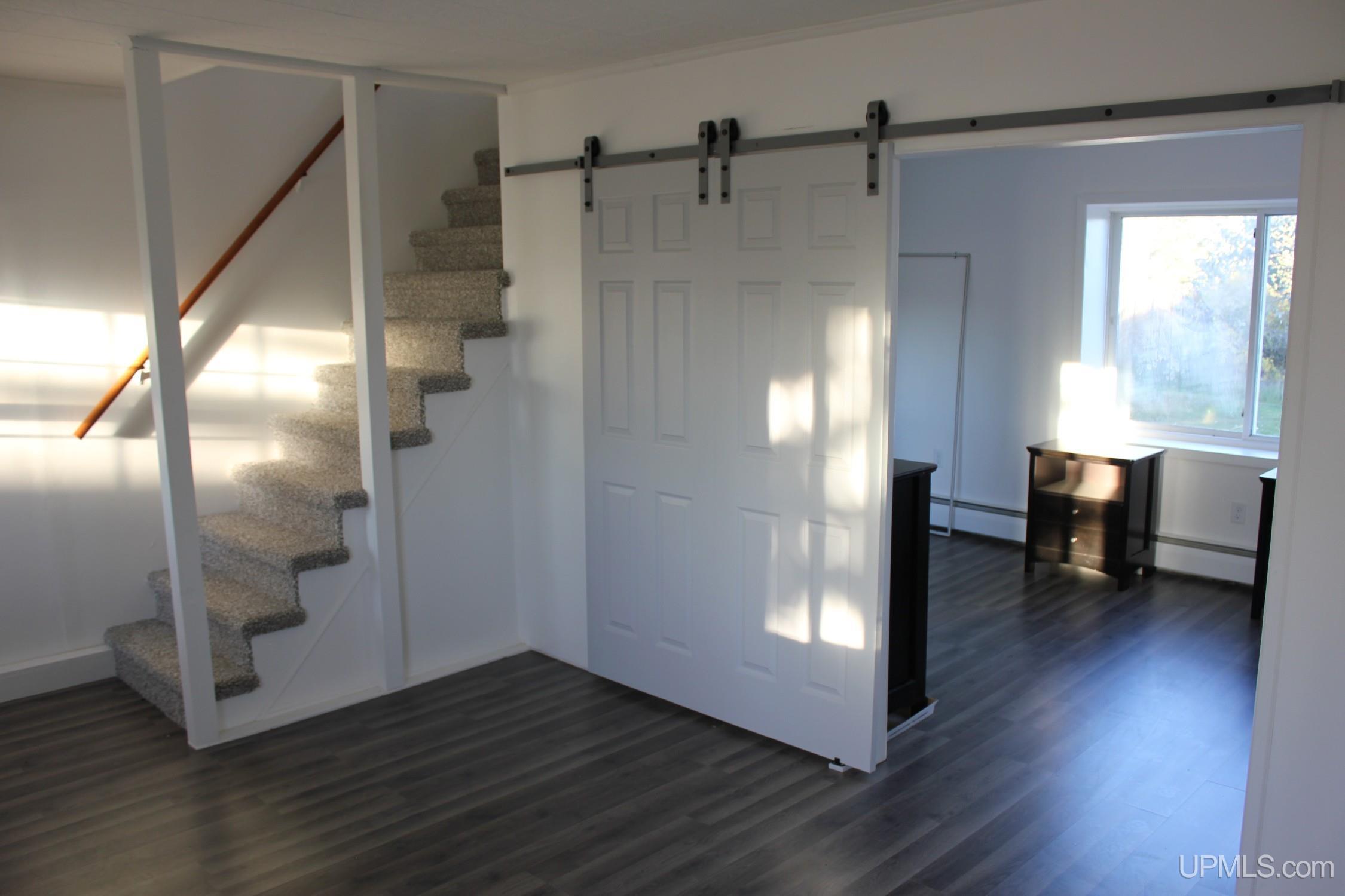 514 Hacey Street Property Photo 3