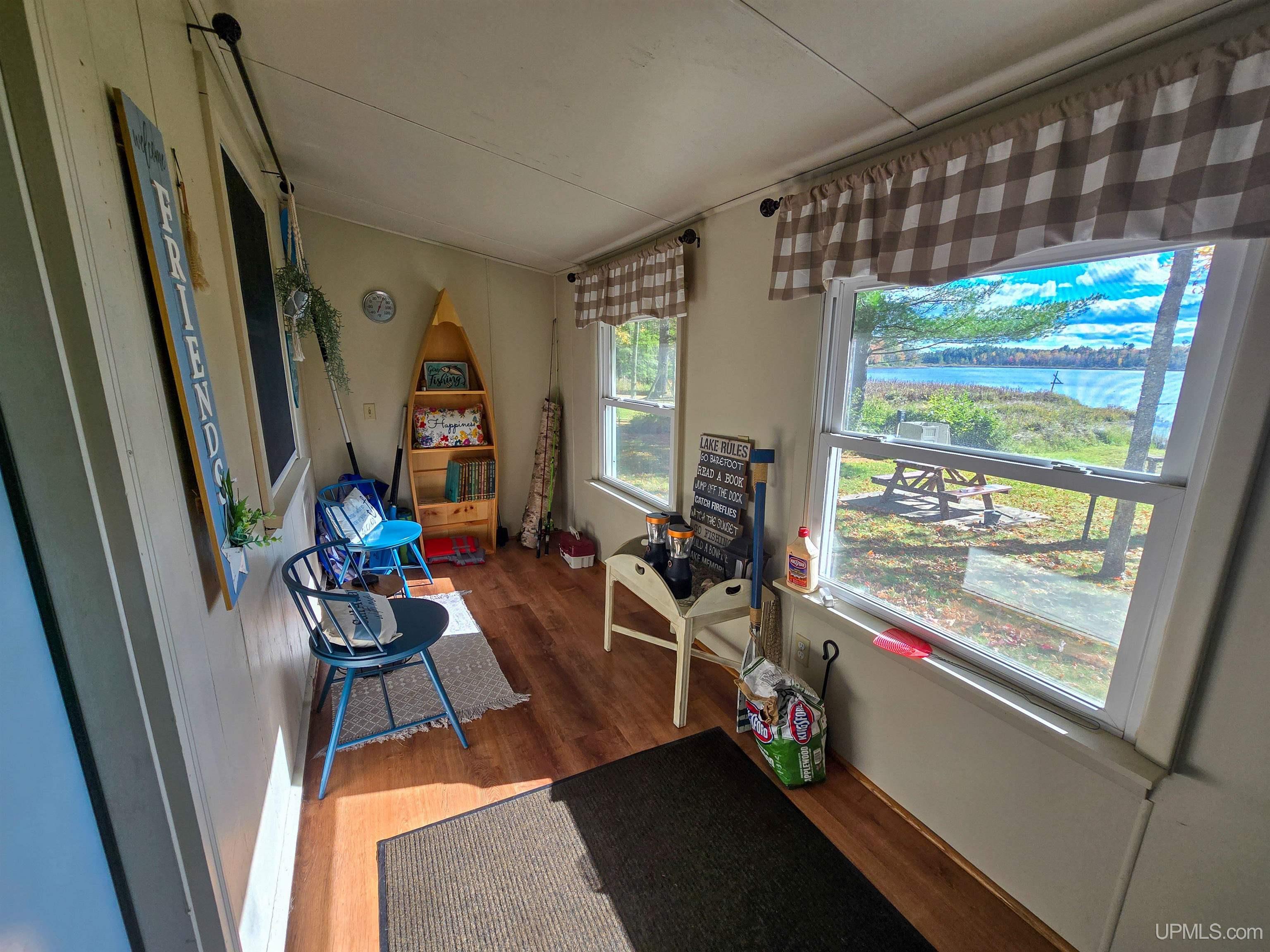 11573 42nd Road Property Photo 3