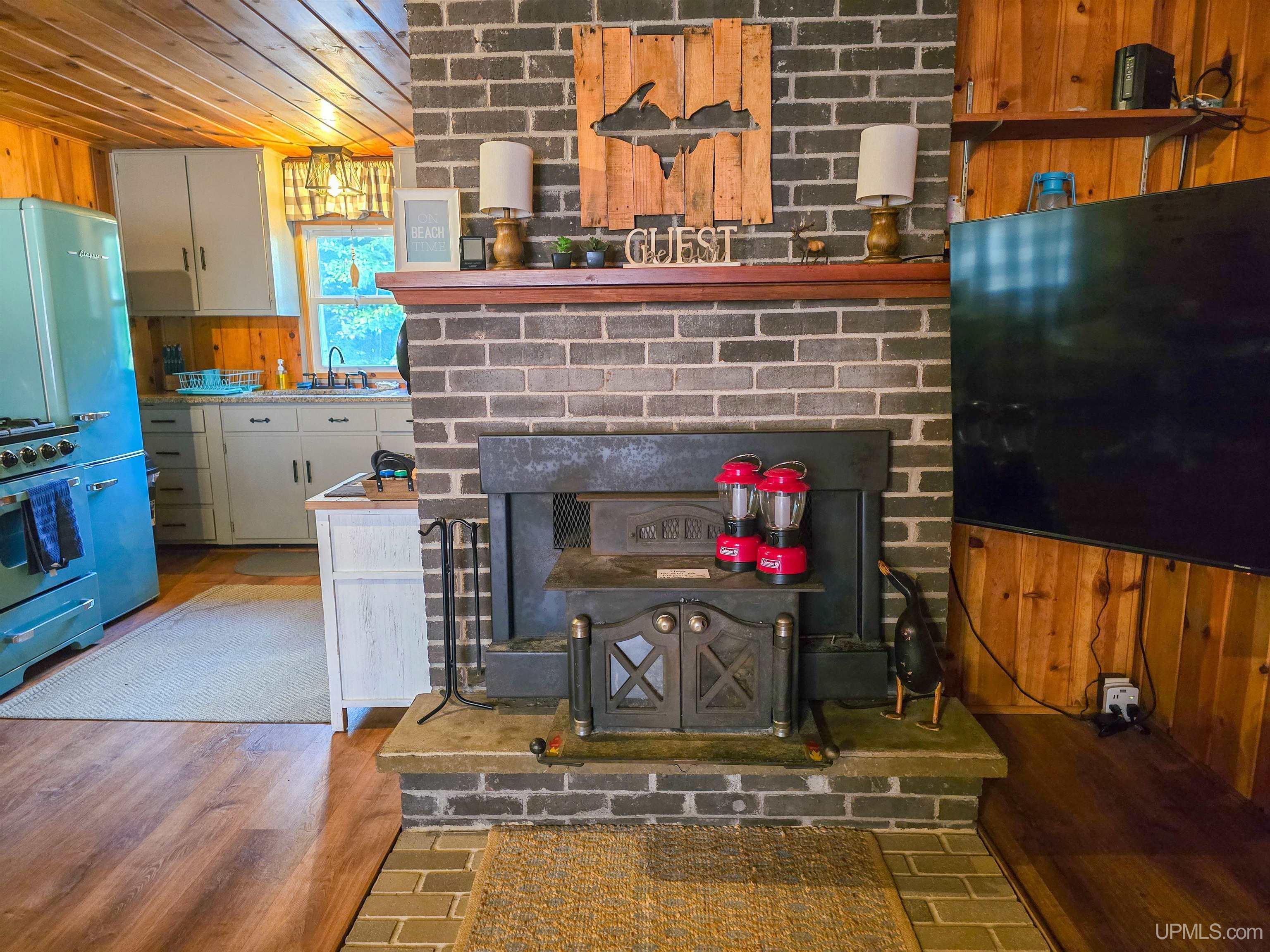 11573 42nd Road Property Photo 7
