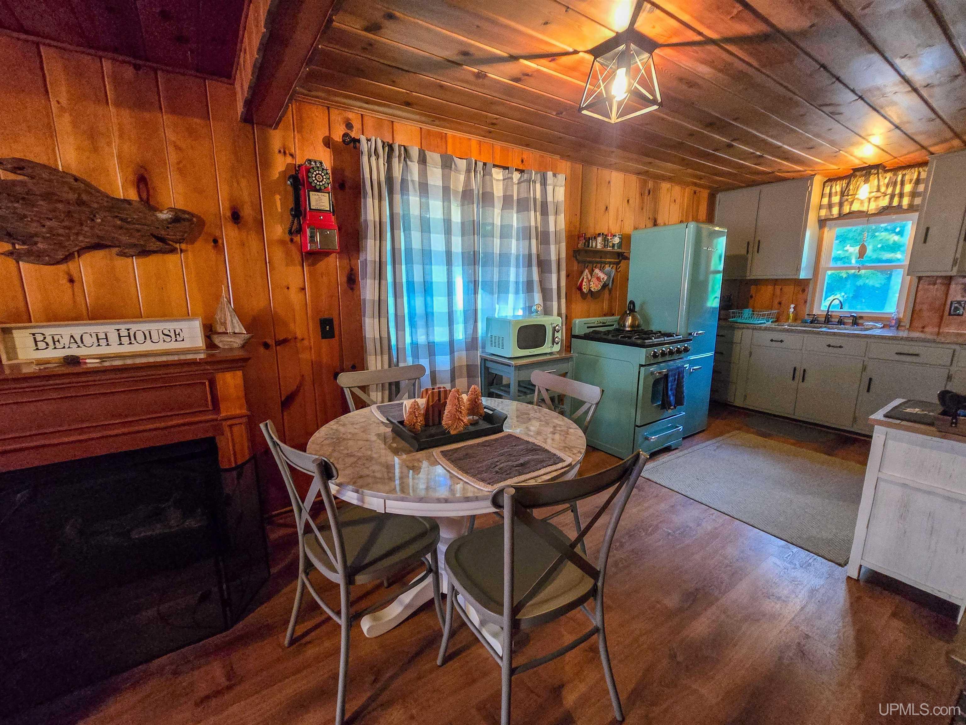 11573 42nd Road Property Photo 8
