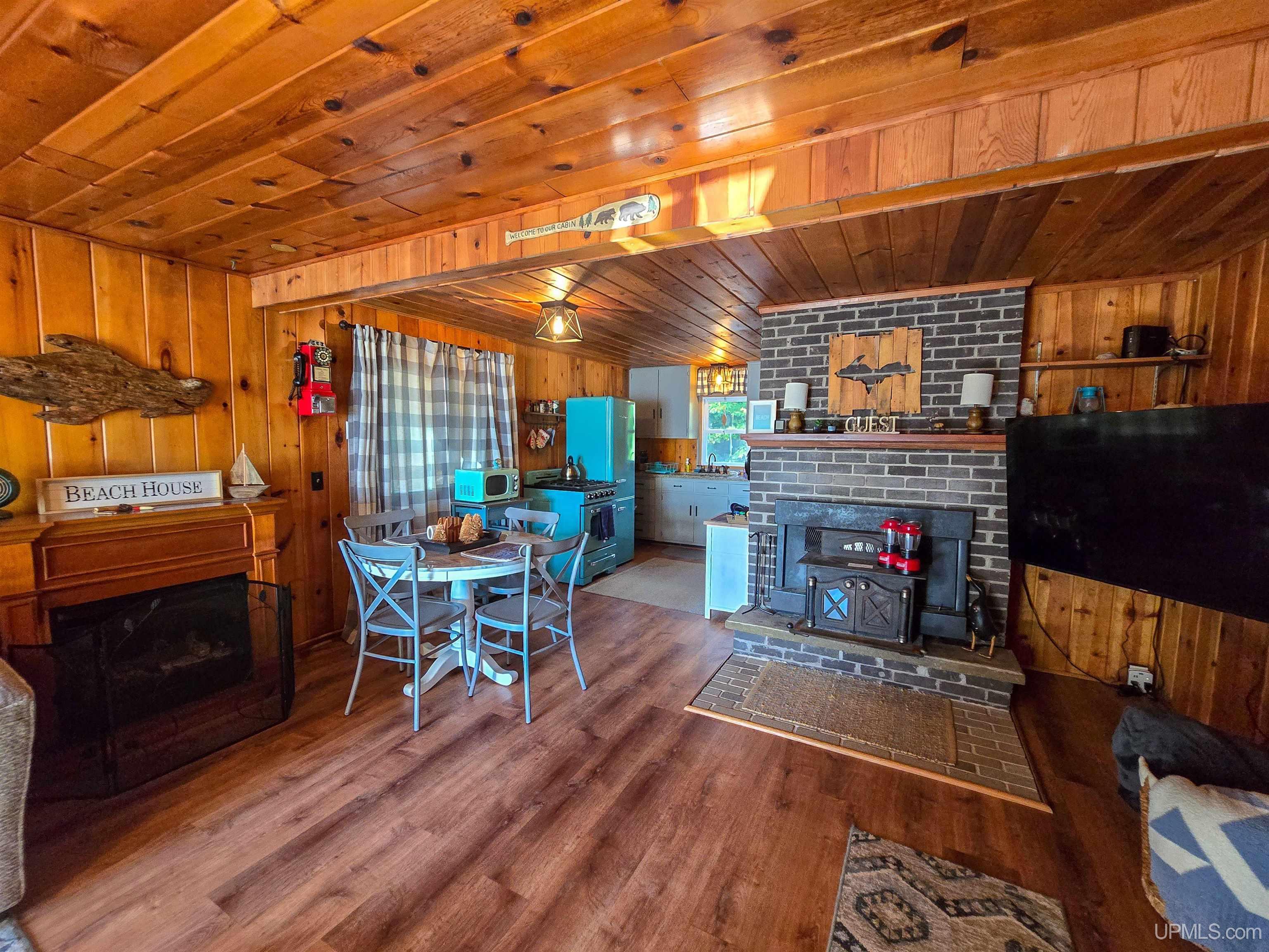 11573 42nd Road Property Photo 14