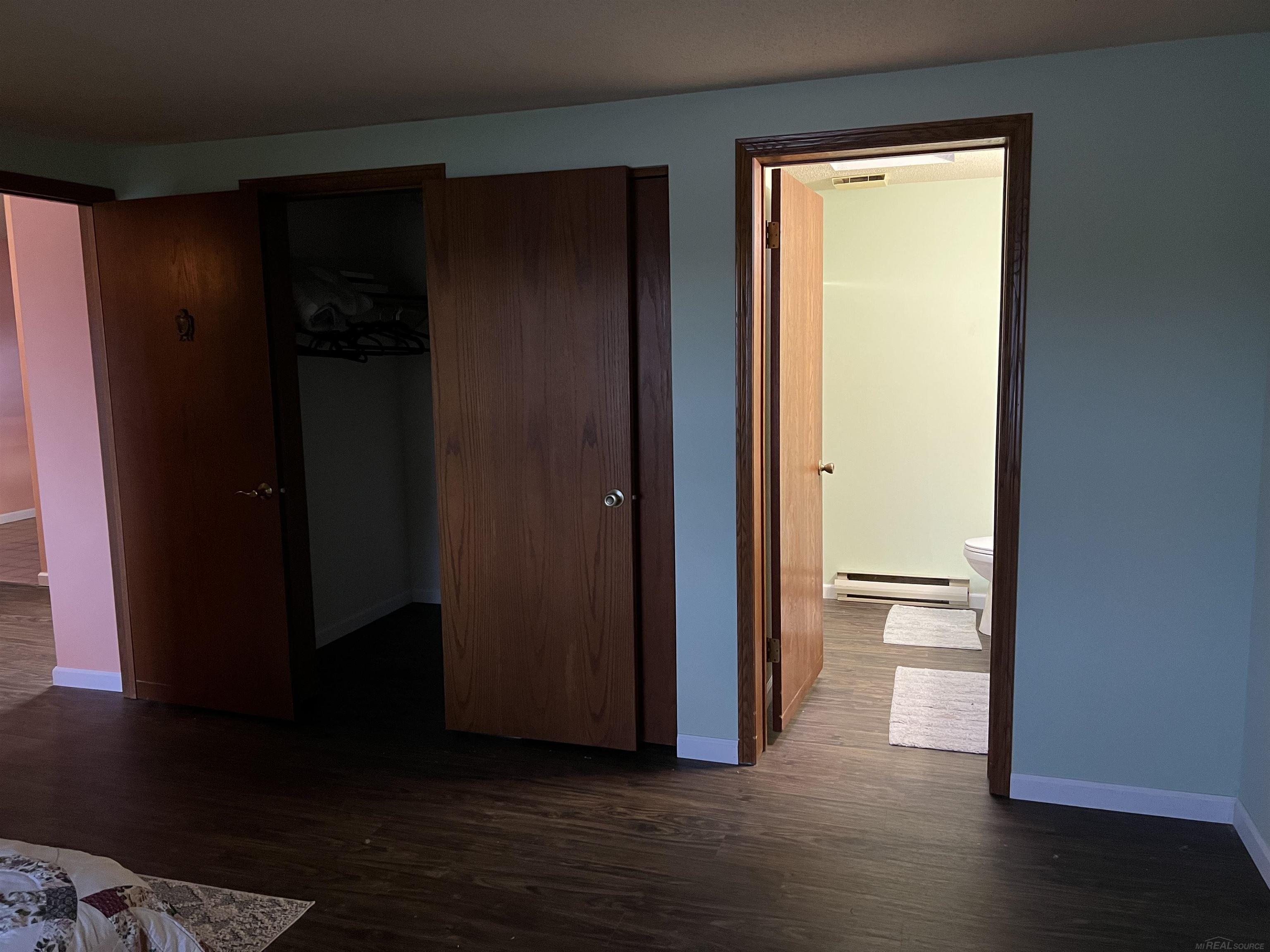 2039 S Riverside Drive Property Photo 21