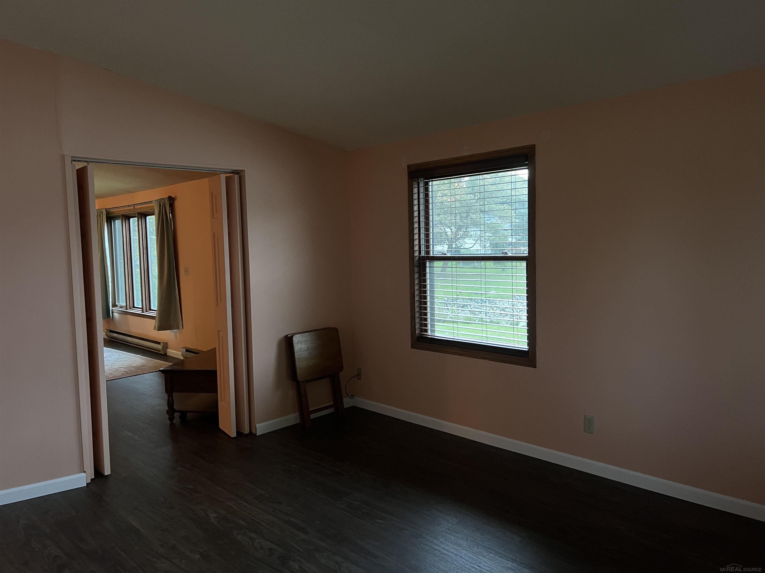 2039 S Riverside Drive Property Photo 25
