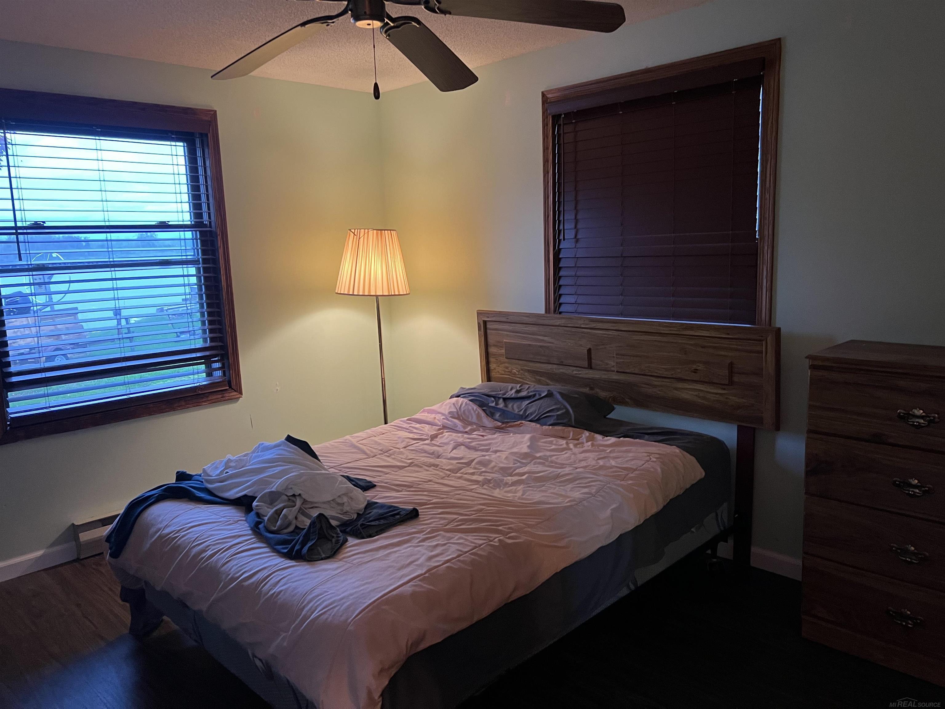 2039 S Riverside Drive Property Photo 26