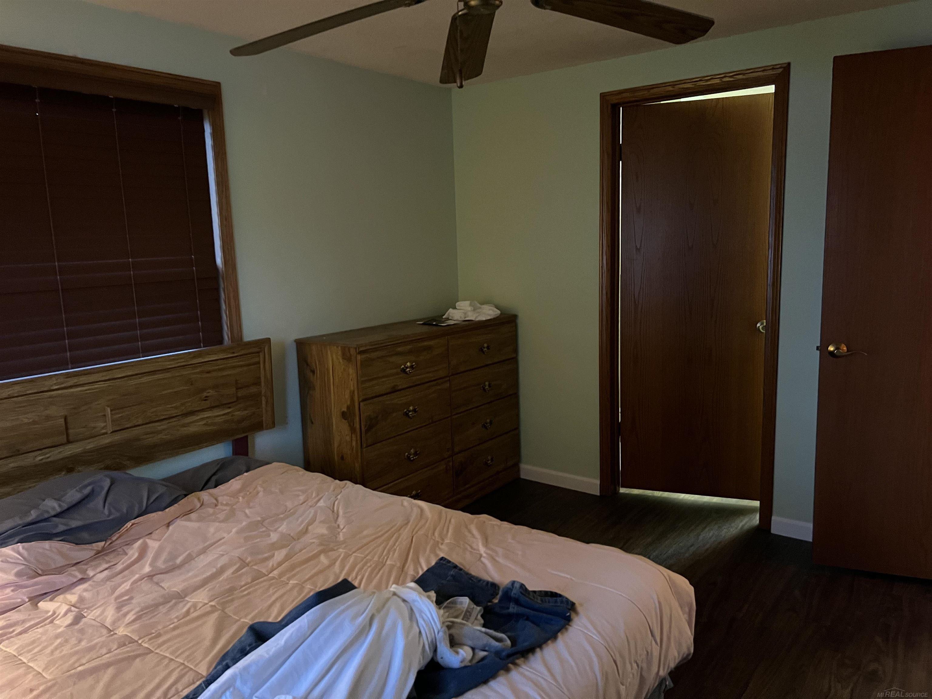 2039 S Riverside Drive Property Photo 27