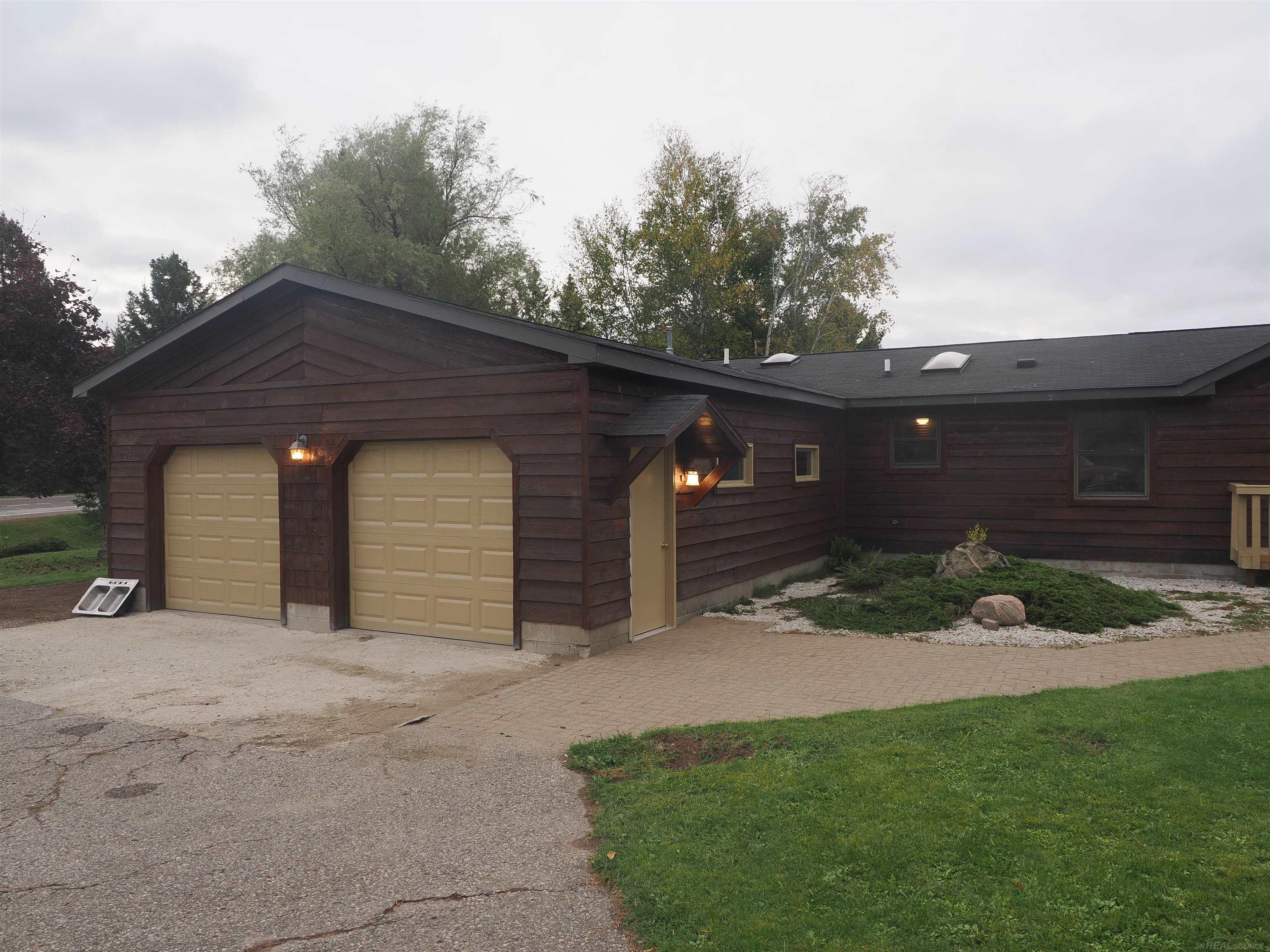2039 S Riverside Drive Property Photo 41