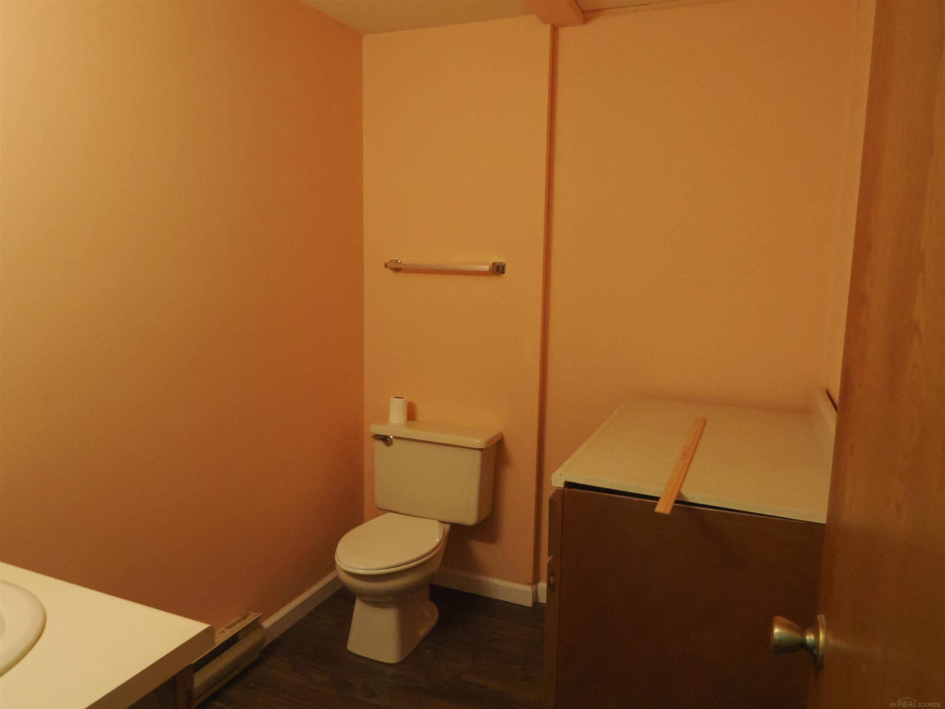 2039 S Riverside Drive Property Photo 48