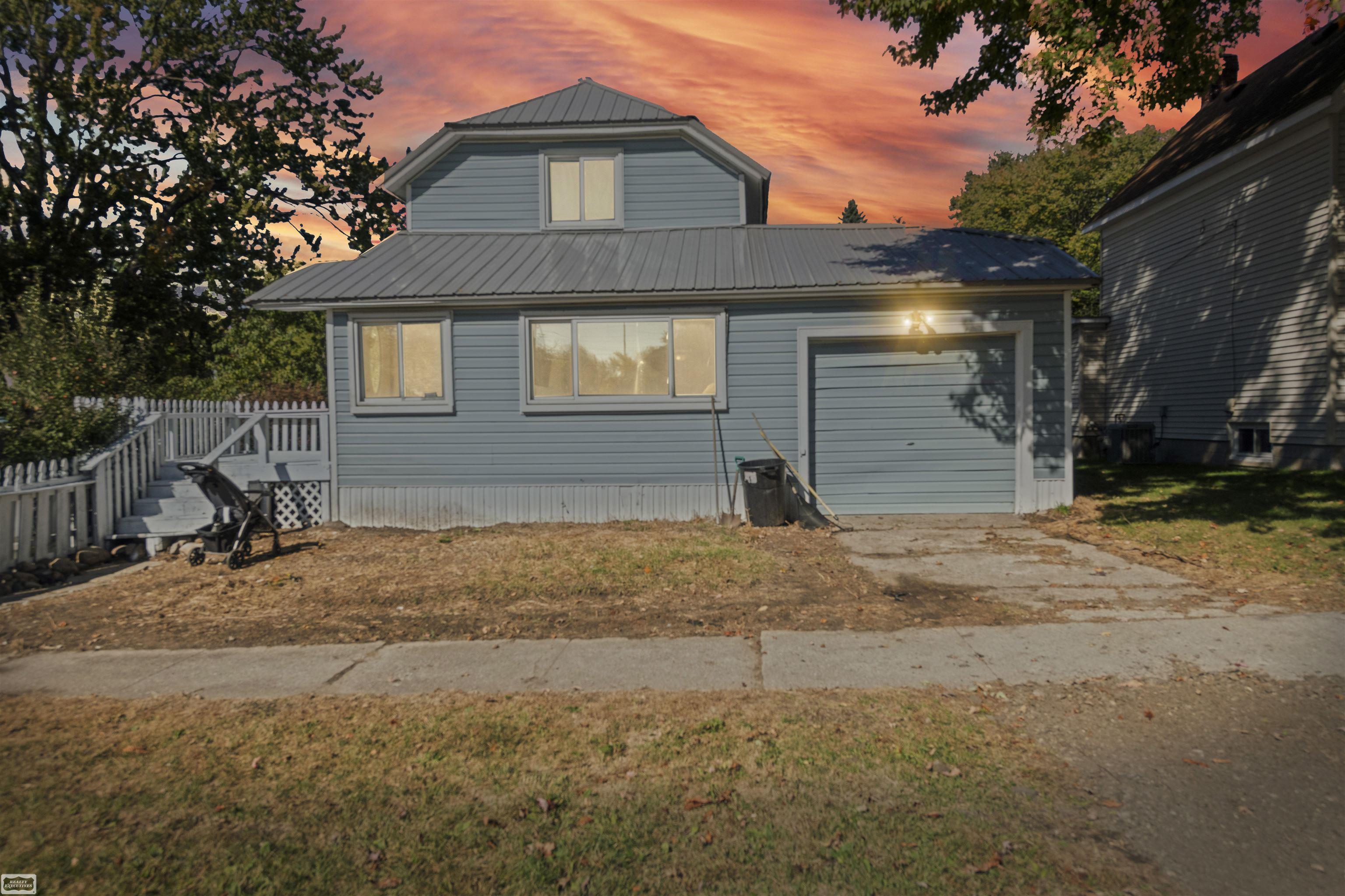 3905 Sheldon Road Property Photo 1