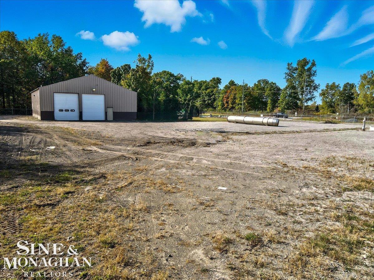 3623 Range Road Property Photo 2