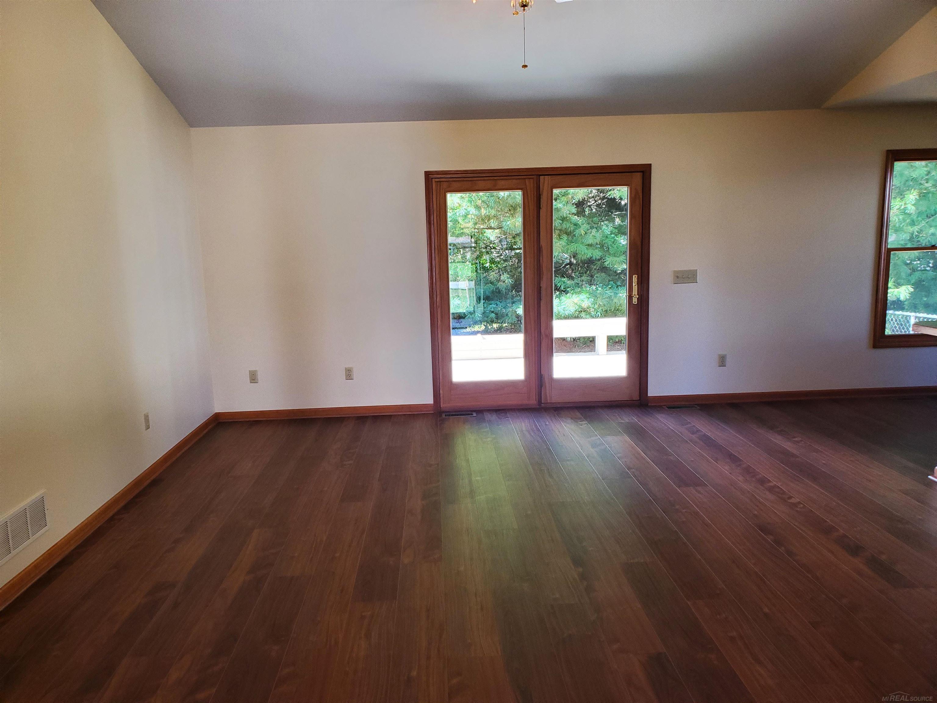 35 Austin Drive Property Photo 4
