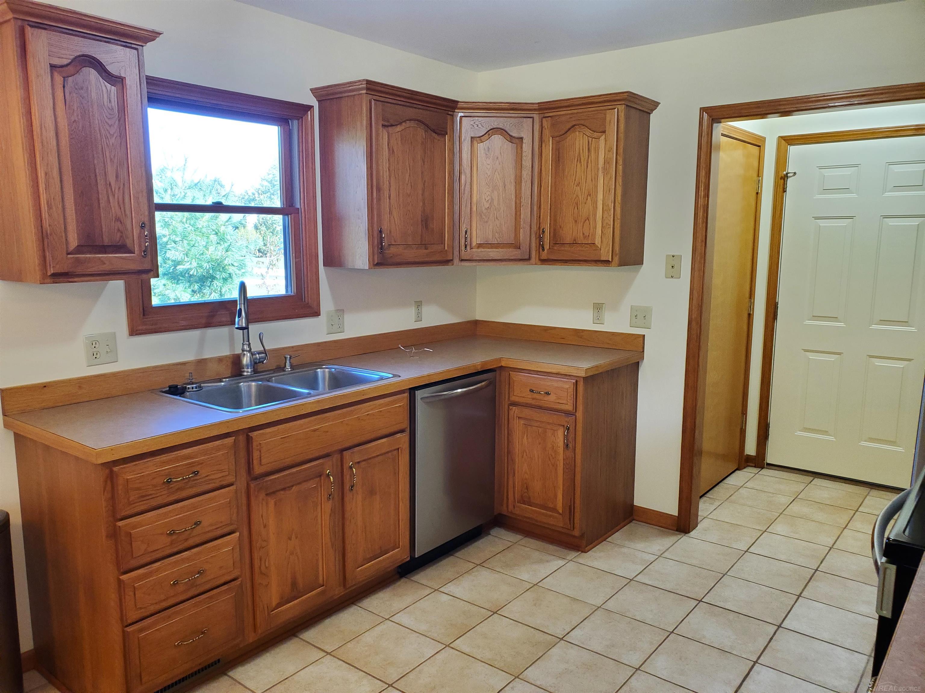 35 Austin Drive Property Photo 6