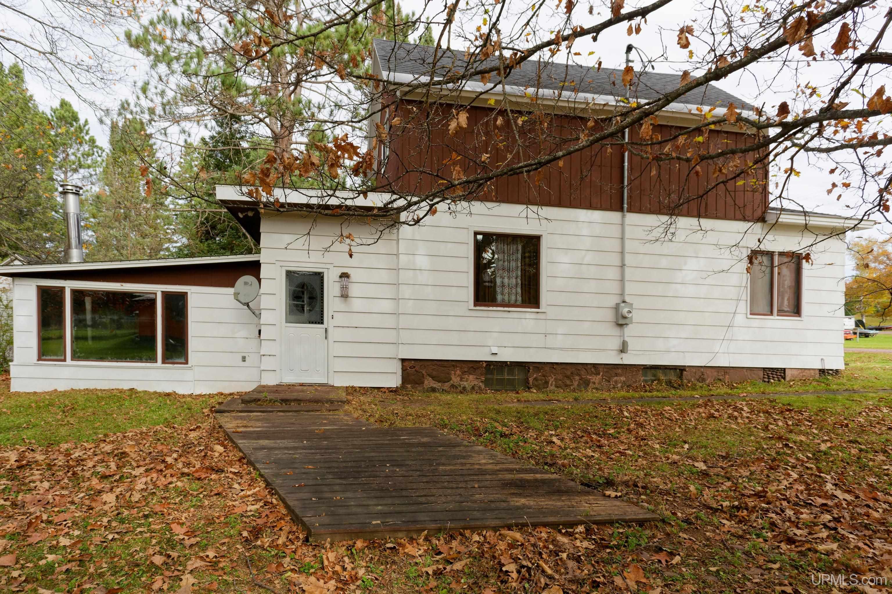 N10255 River Street Property Photo 2