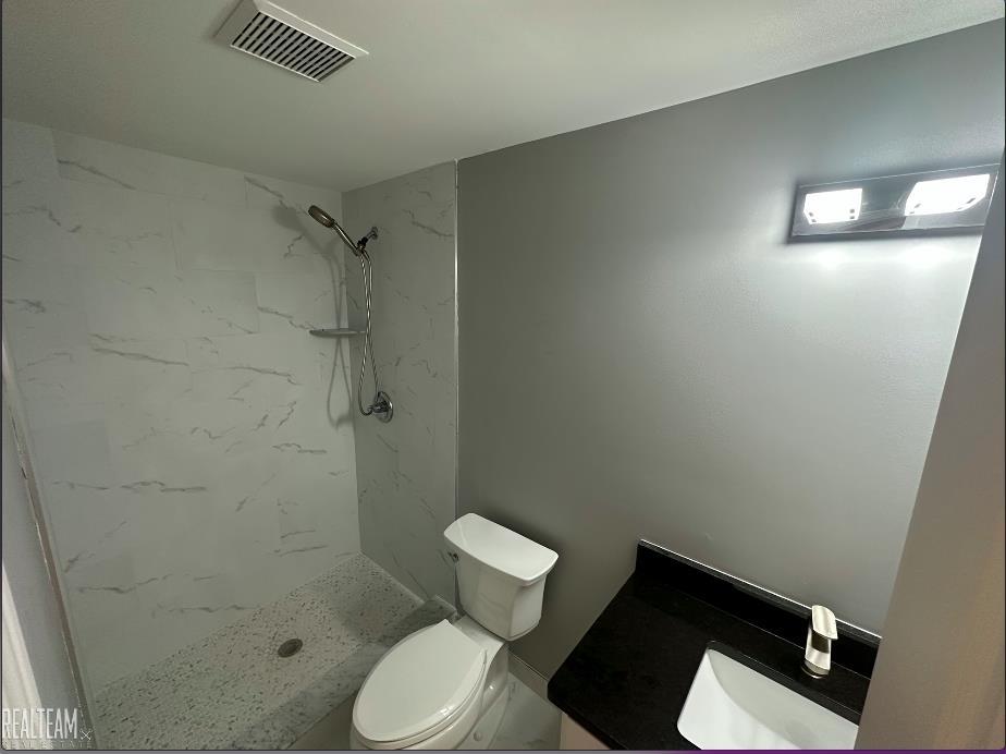 43061 Burlington Drive Property Photo 12