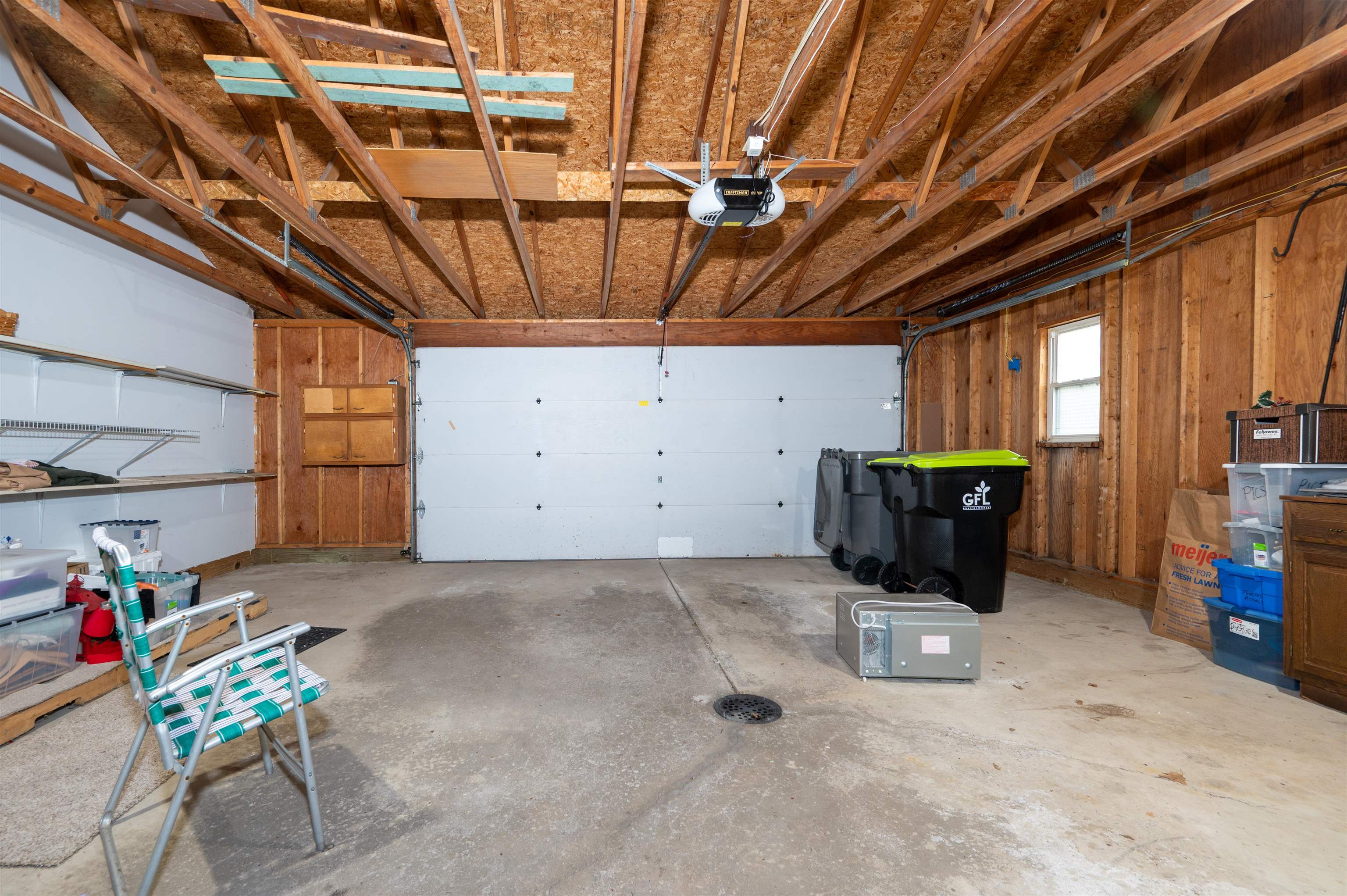 5010 Universal Drive Property Photo 38