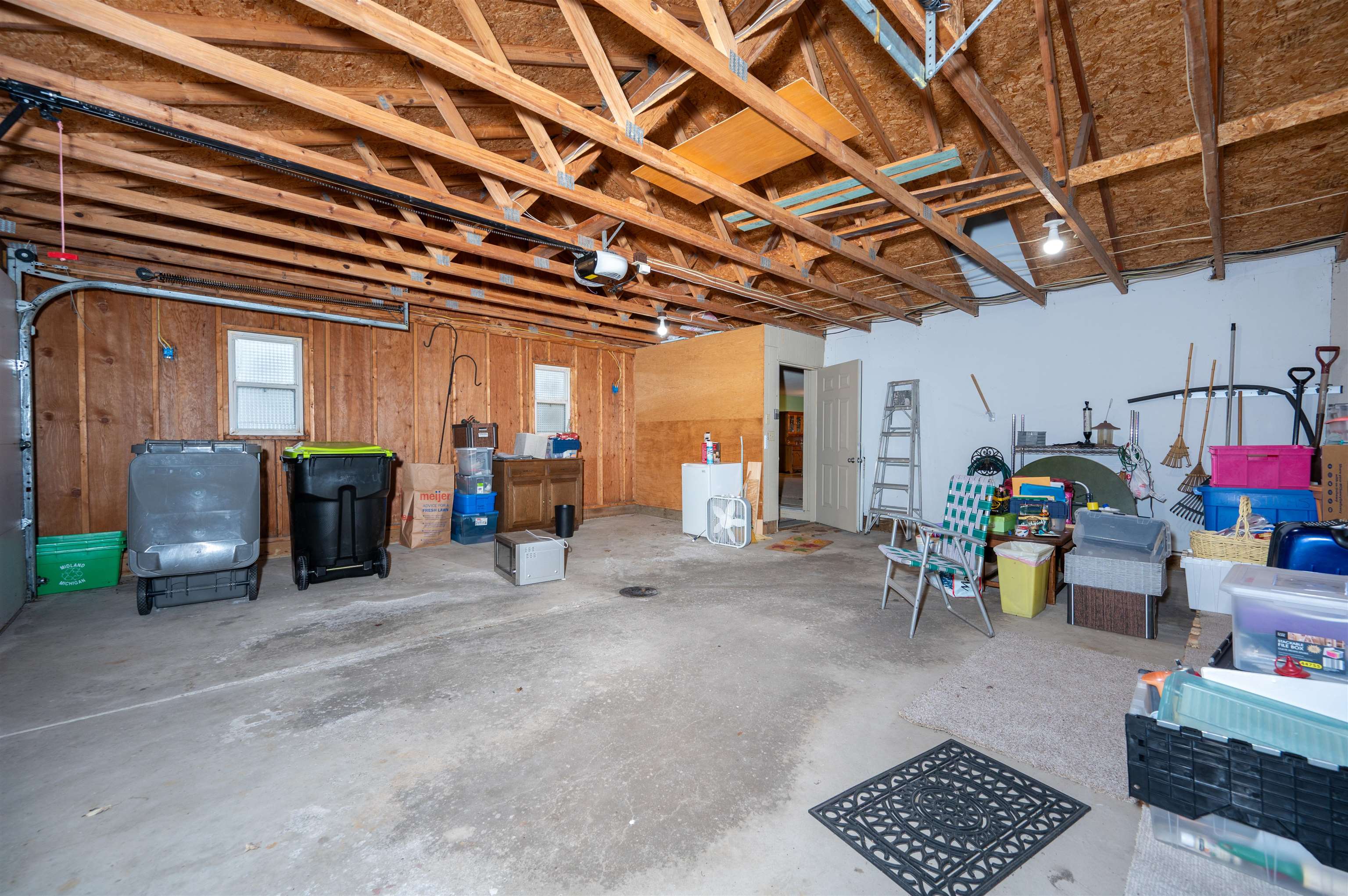 5010 Universal Drive Property Photo 39
