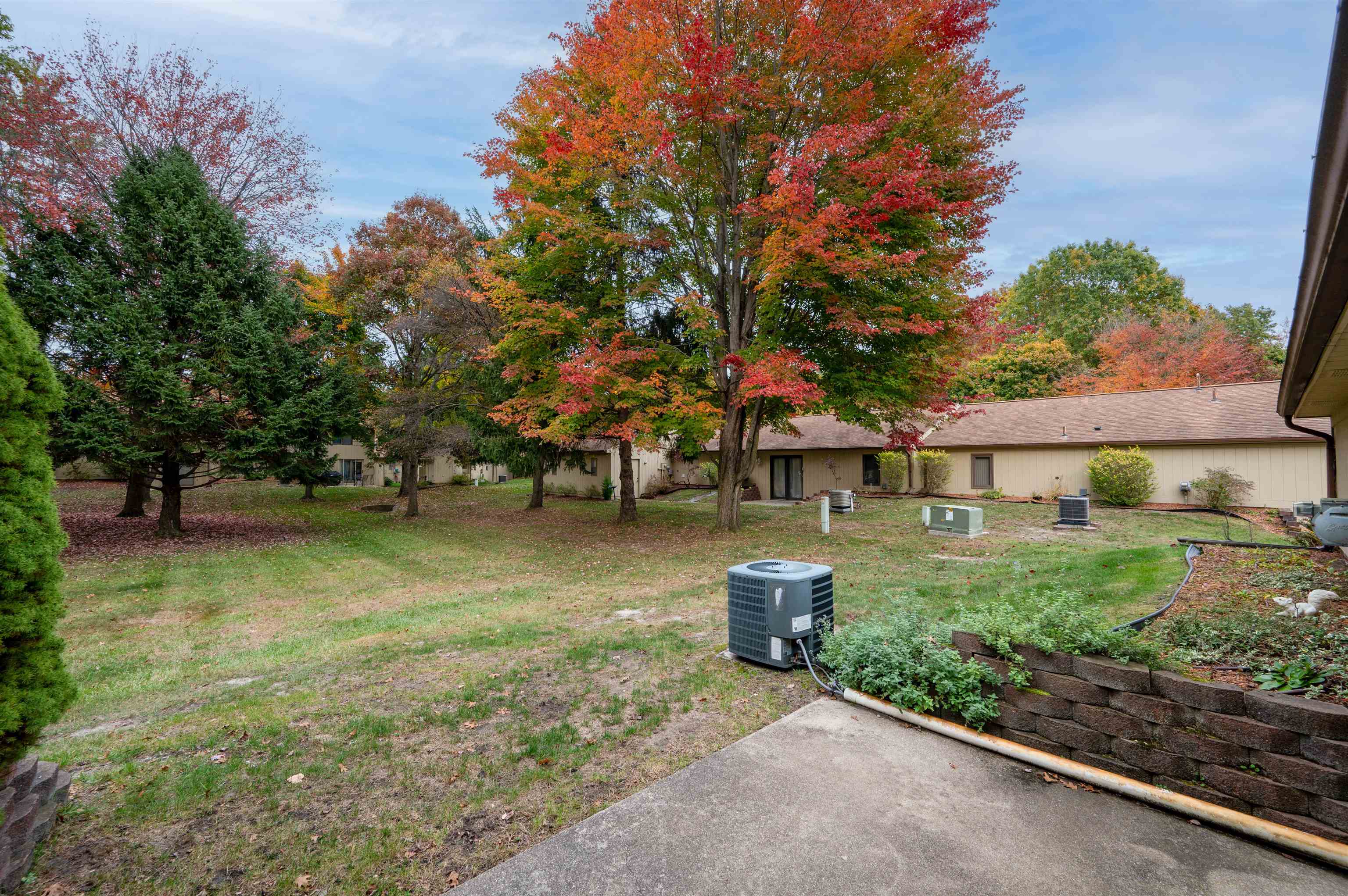 5010 Universal Drive Property Photo 41
