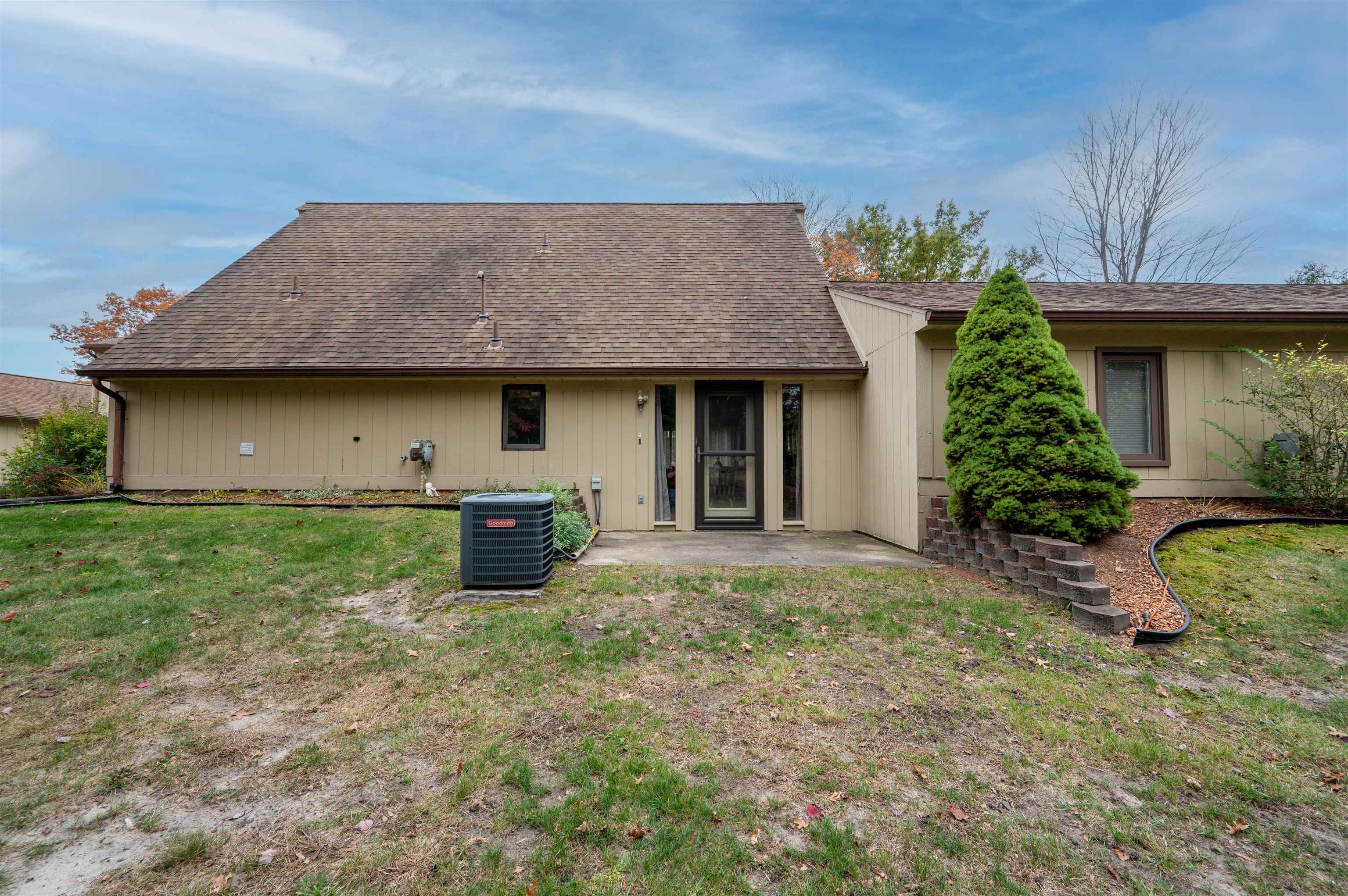 5010 Universal Drive Property Photo 43