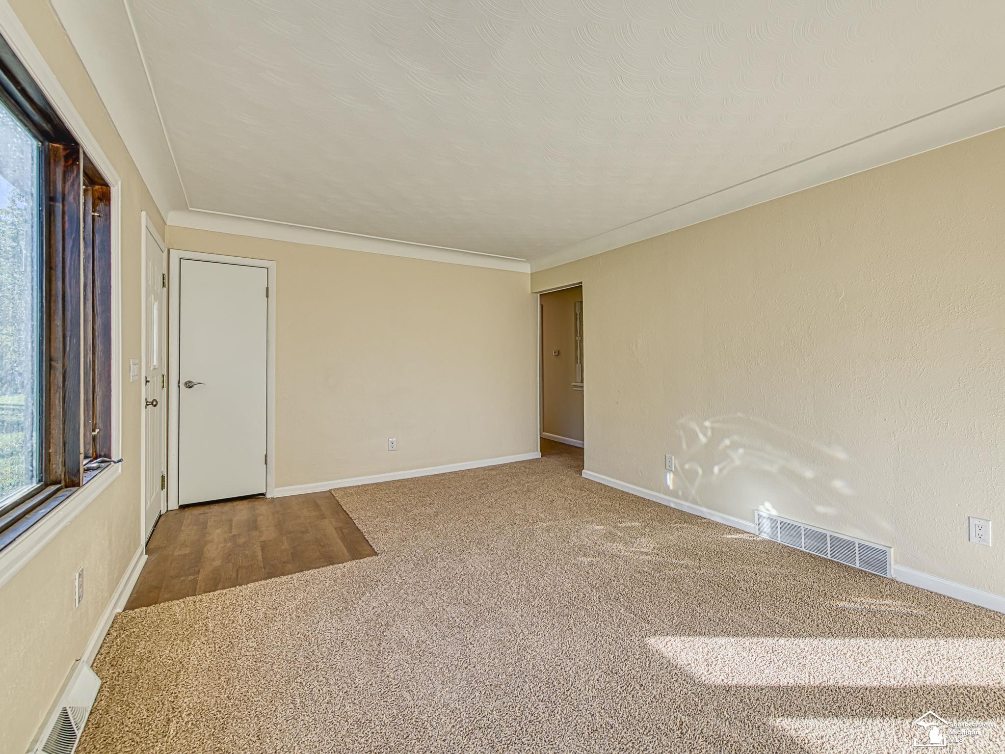 10711 Douglas Road Property Photo 13