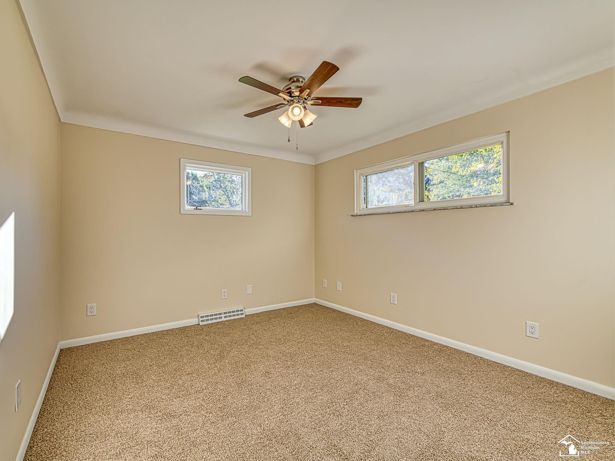 10711 Douglas Road Property Photo 18