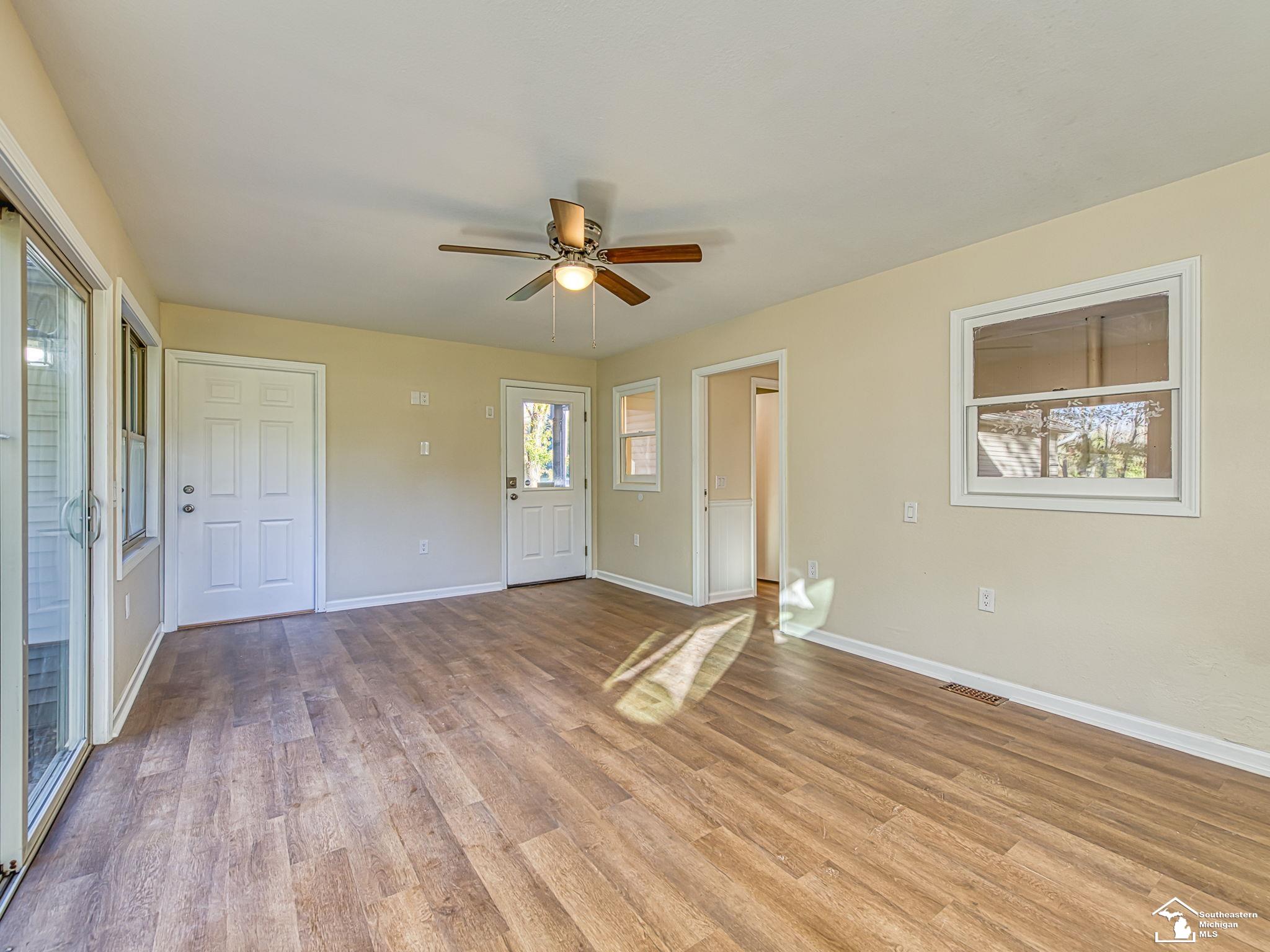 10711 Douglas Road Property Photo 28