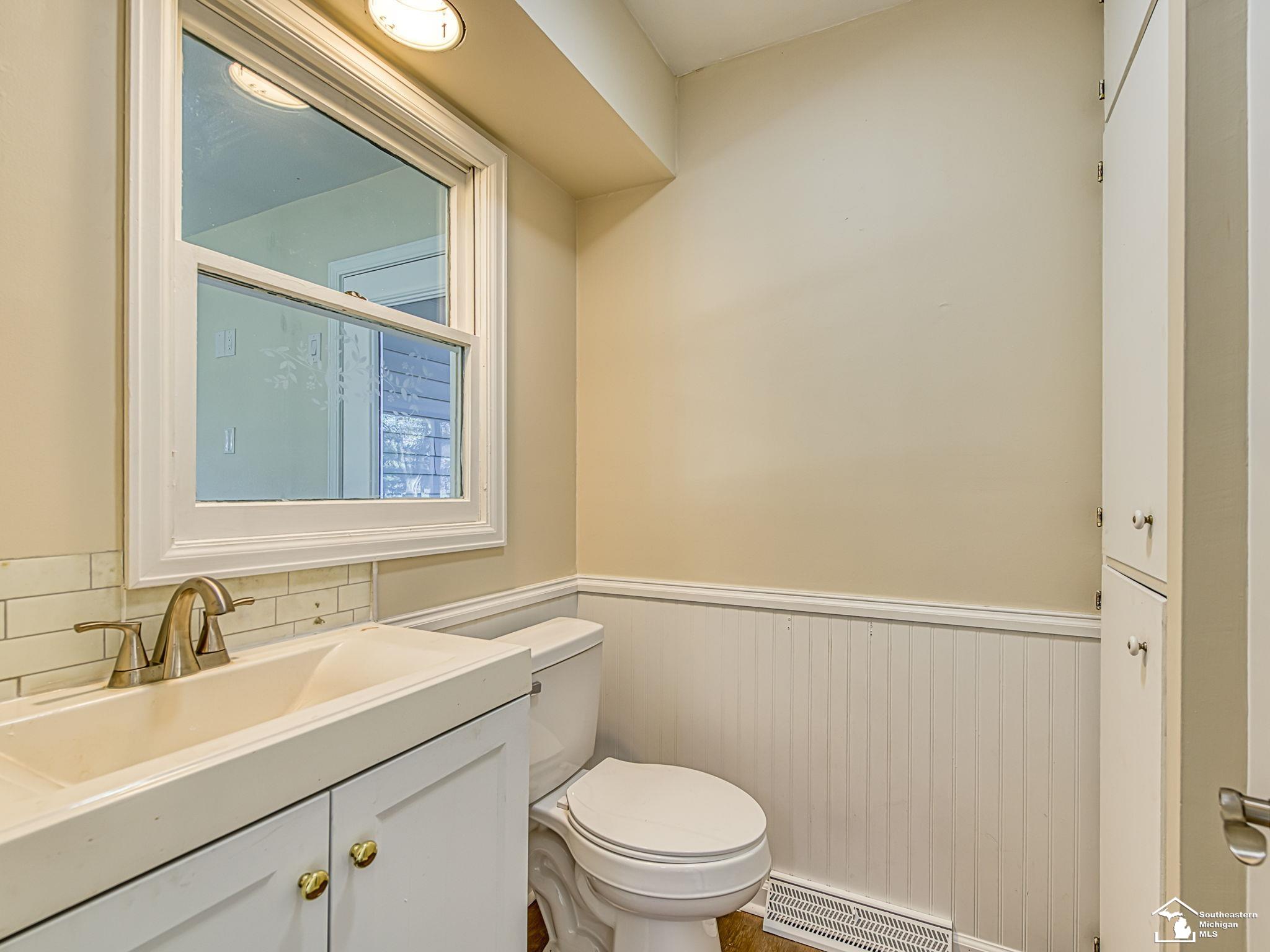 10711 Douglas Road Property Photo 29