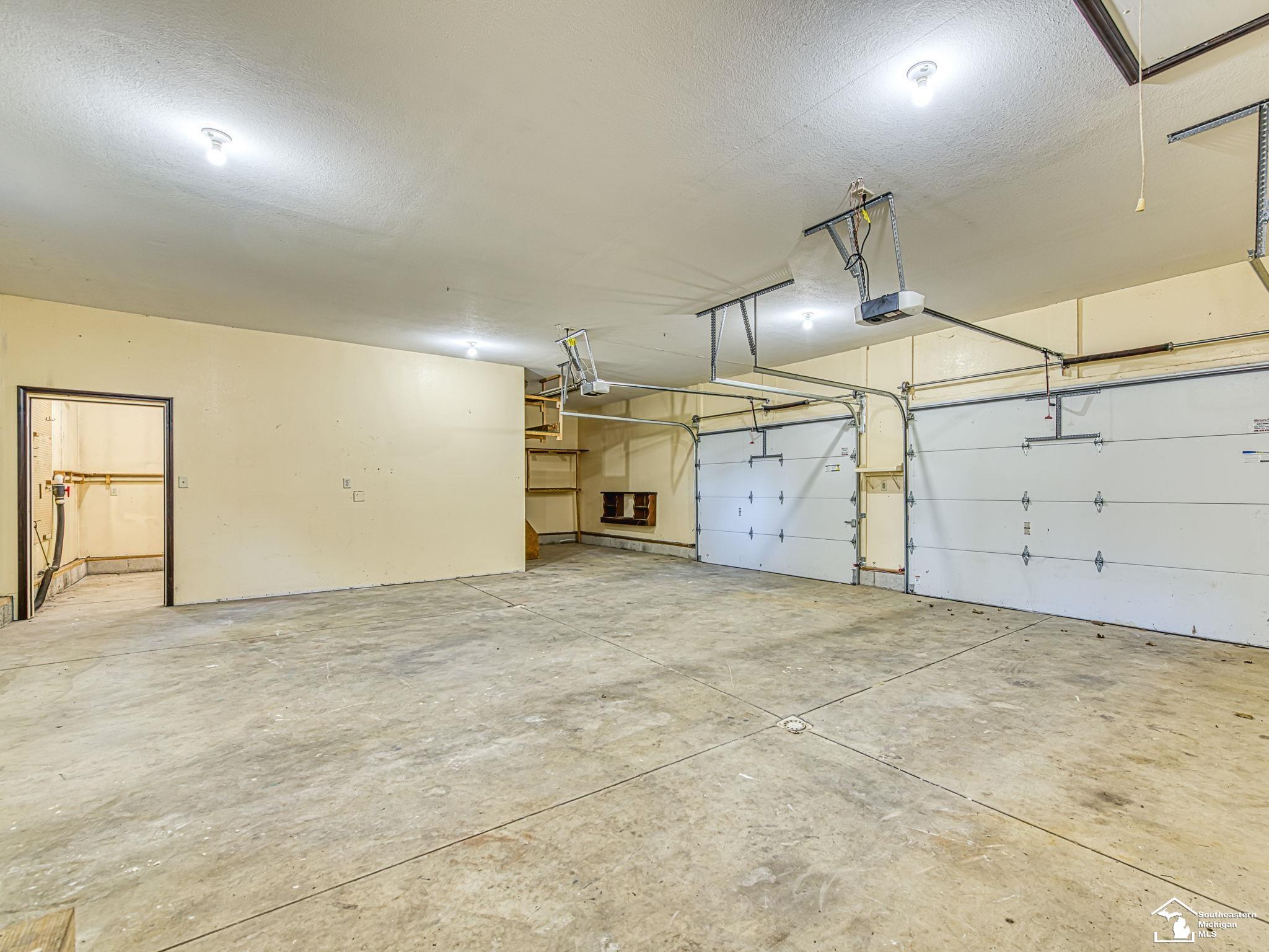 10711 Douglas Road Property Photo 31