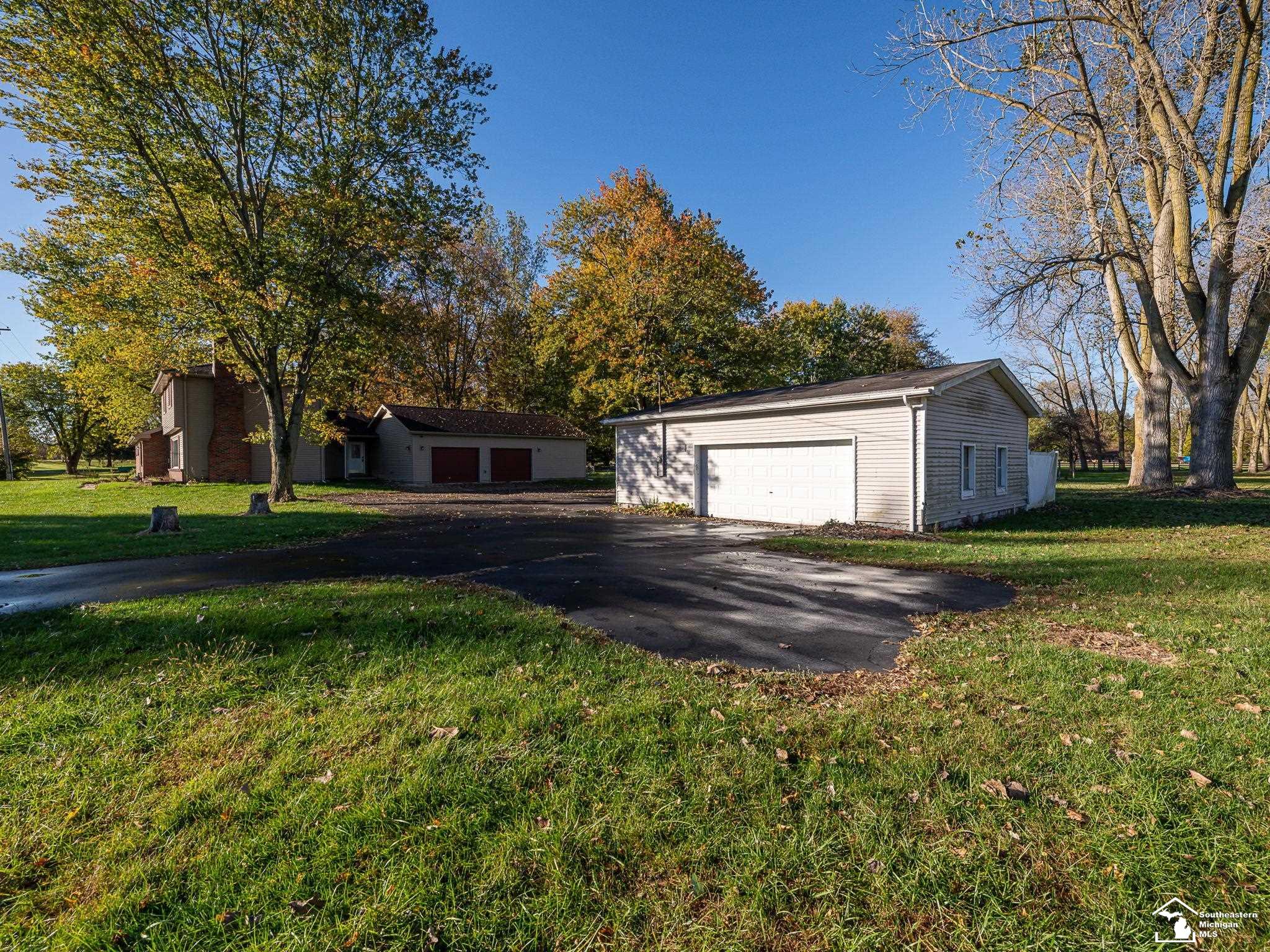 10711 Douglas Road Property Photo 37