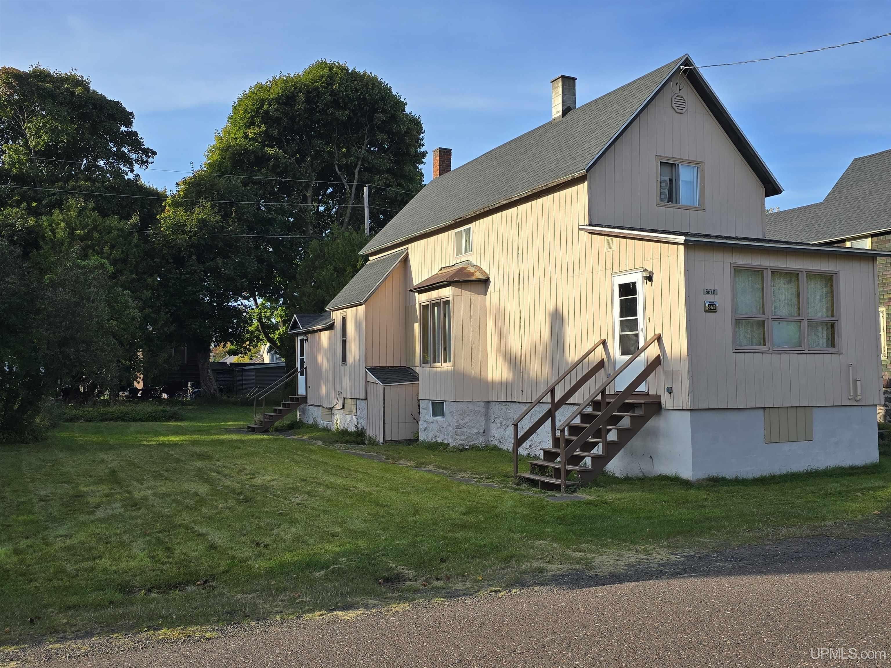 56711 Hecla Street Property Photo 1